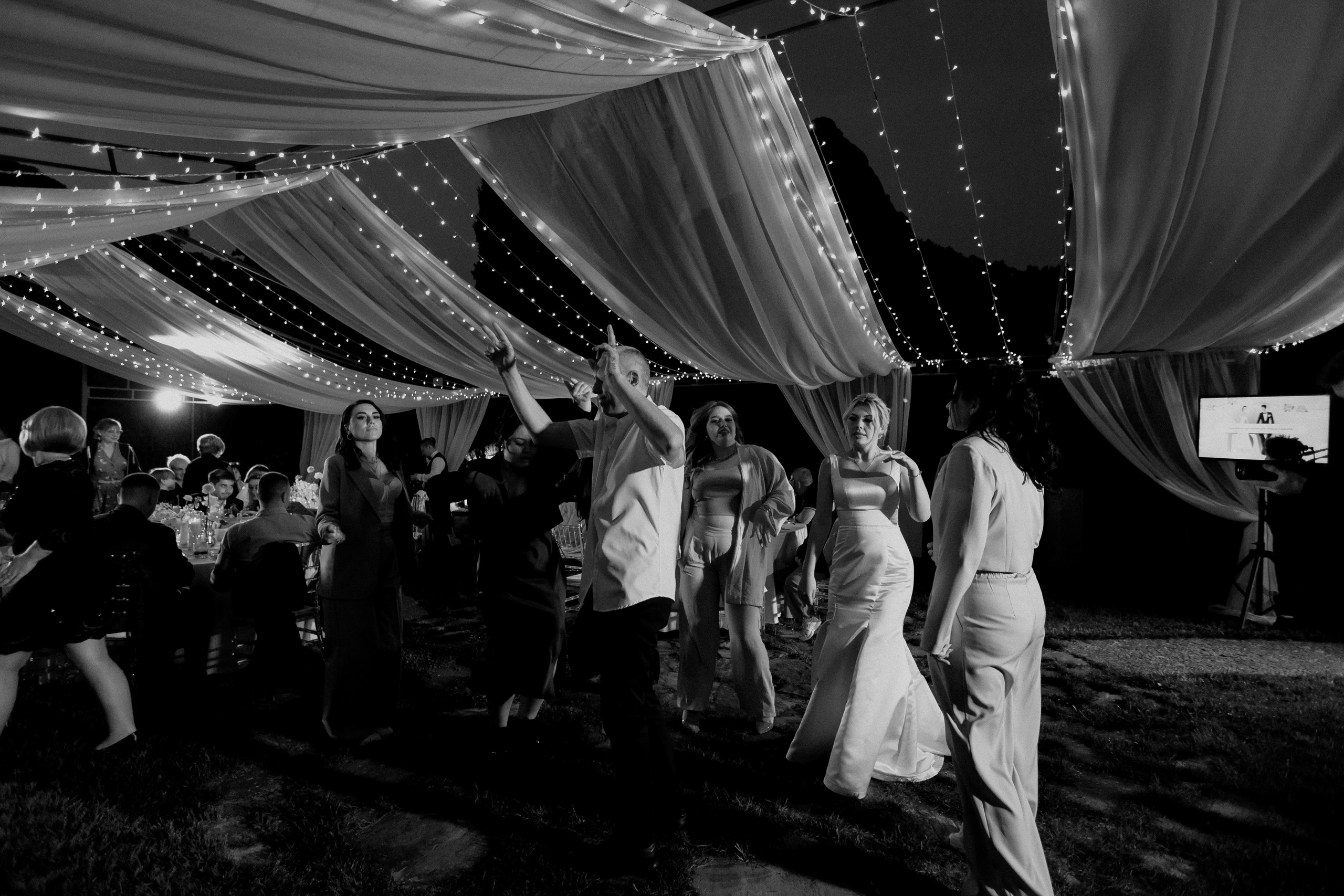 Денис и Алина. Белый замок. Фотограф Анна Лейман. Севастополь