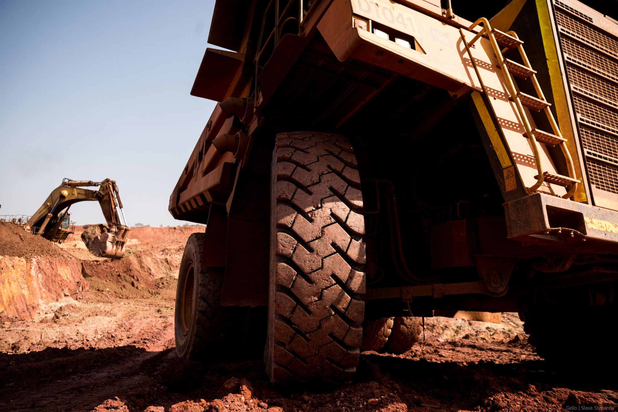 Добыча. Фотограф Слава Степанов, Gelio