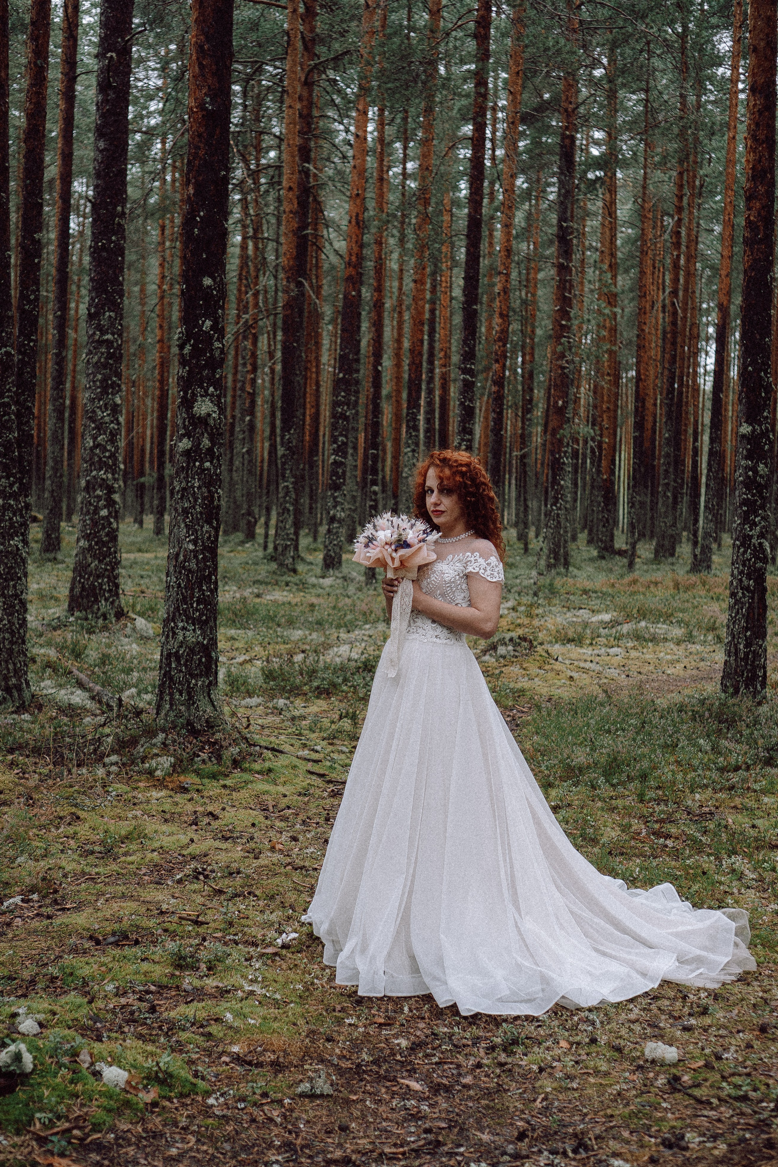 СВАДЕБНАЯ ФОТОСЕССИИЯ ПАРЫ В ГОРОДЕ ПРИОЗЕРСК В СОСНОВОМ ЛЕСУ И С ПИКАПОМ. Профессиональный фотограф, Санкт-Петербург — Виктория Богомолова