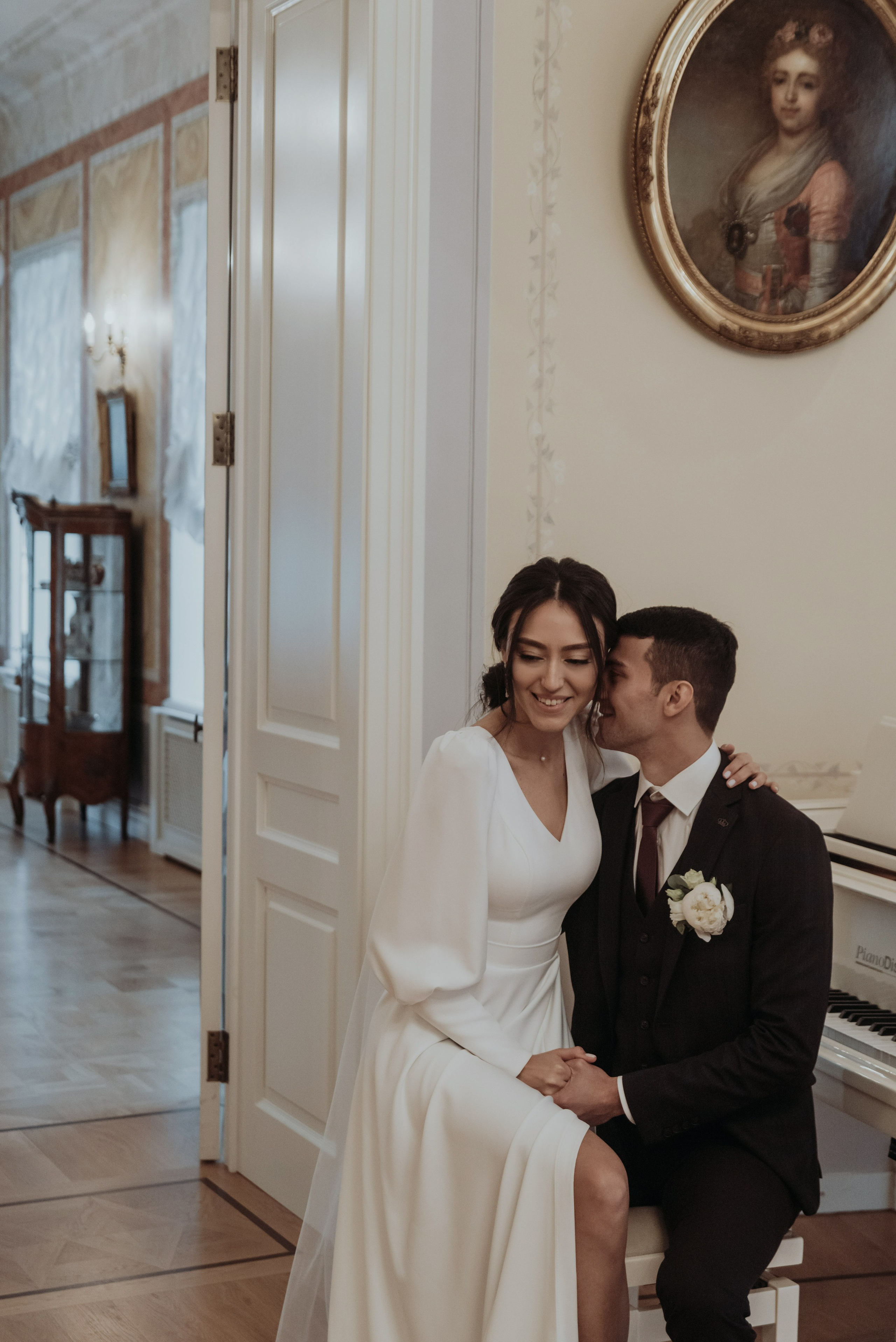 Свадебная фотосессия в Твери в красивой локации в замке в Московской области. Свадебный фотограф в Твери, Москве и Санкт-Петербурге Денисова Екатерина