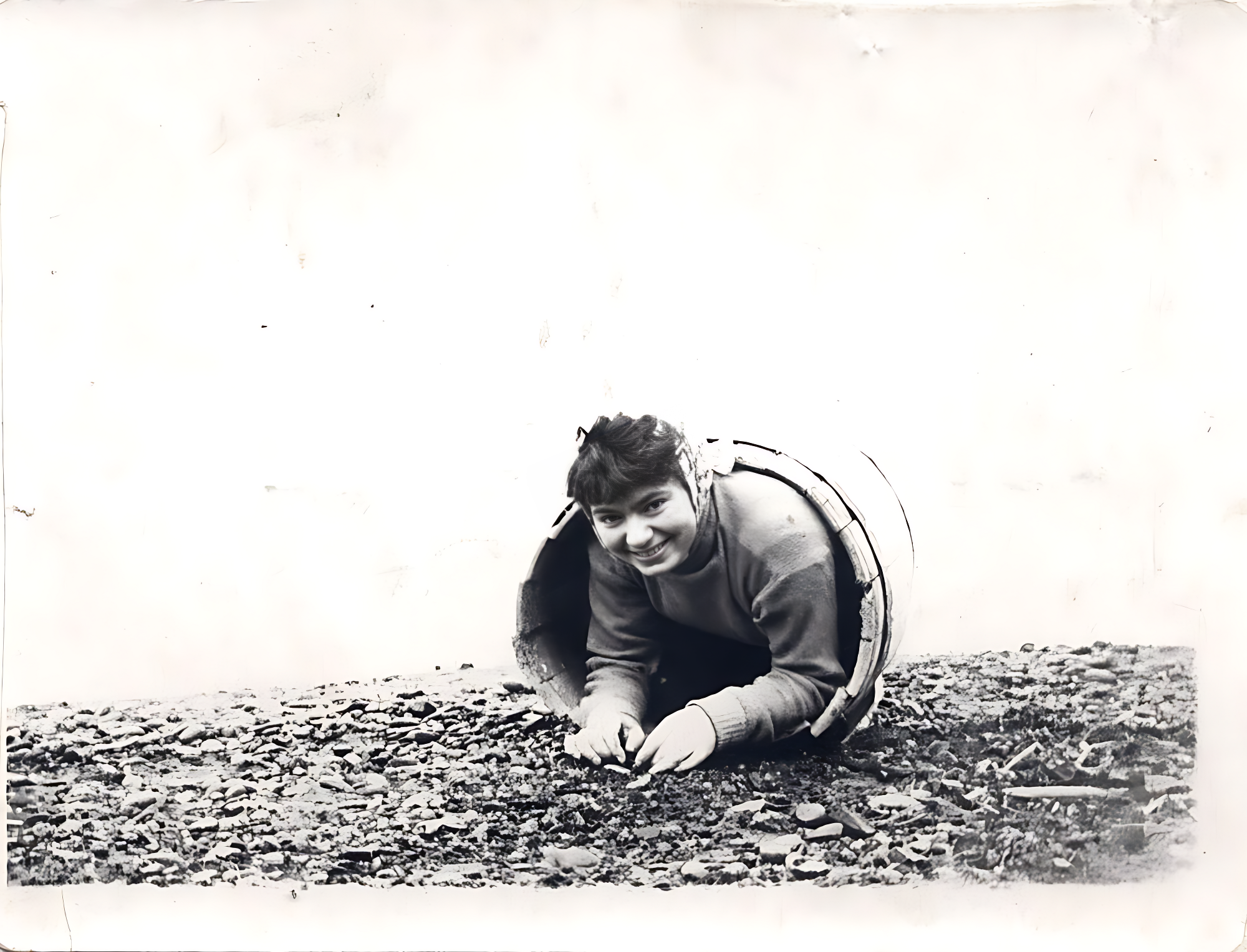 ДЕВУШКУ В БОЧКЕ. Фотограф Владимир Роля