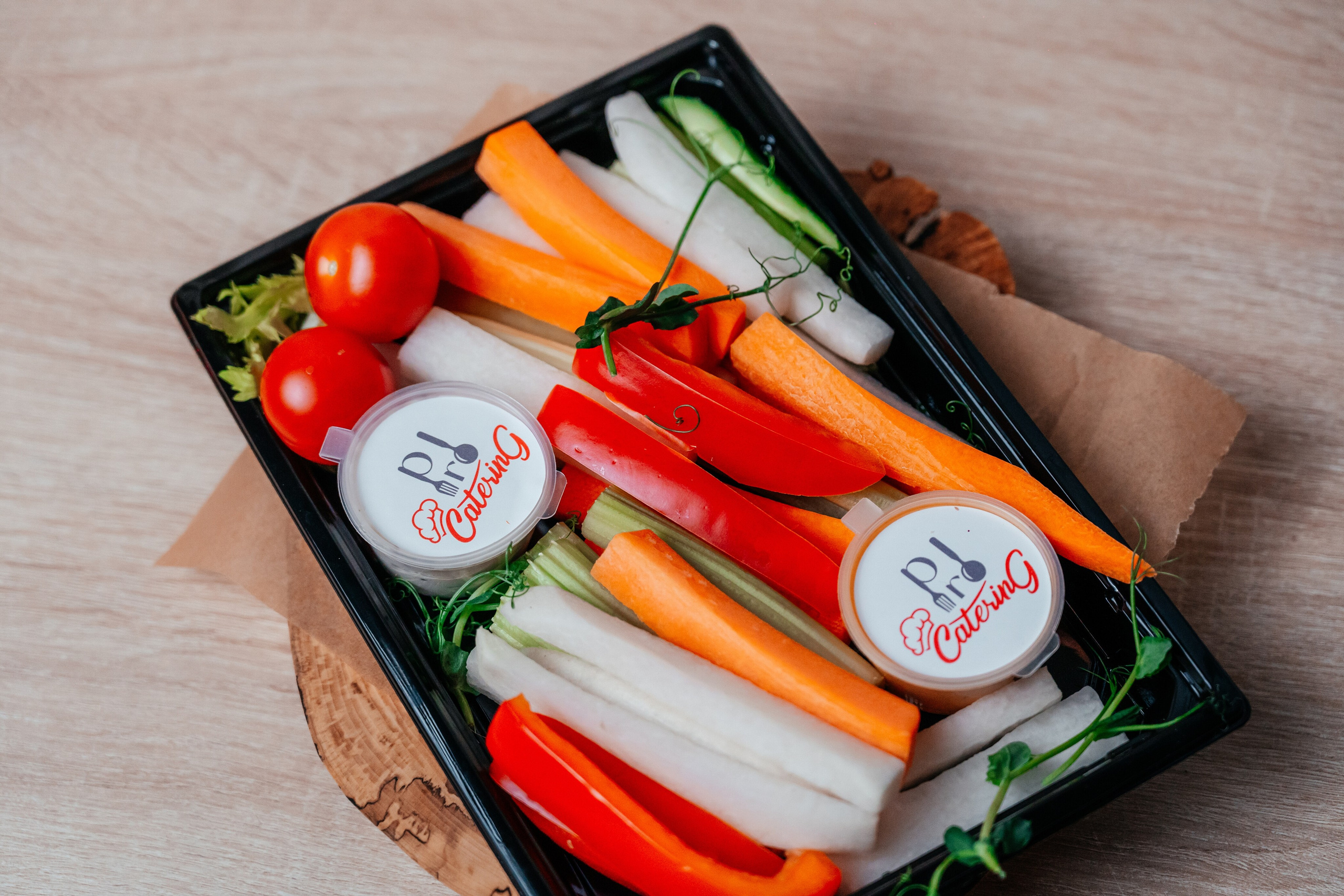 Выездной кейтеринг, съедобные букеты, торты и сладости на заказ