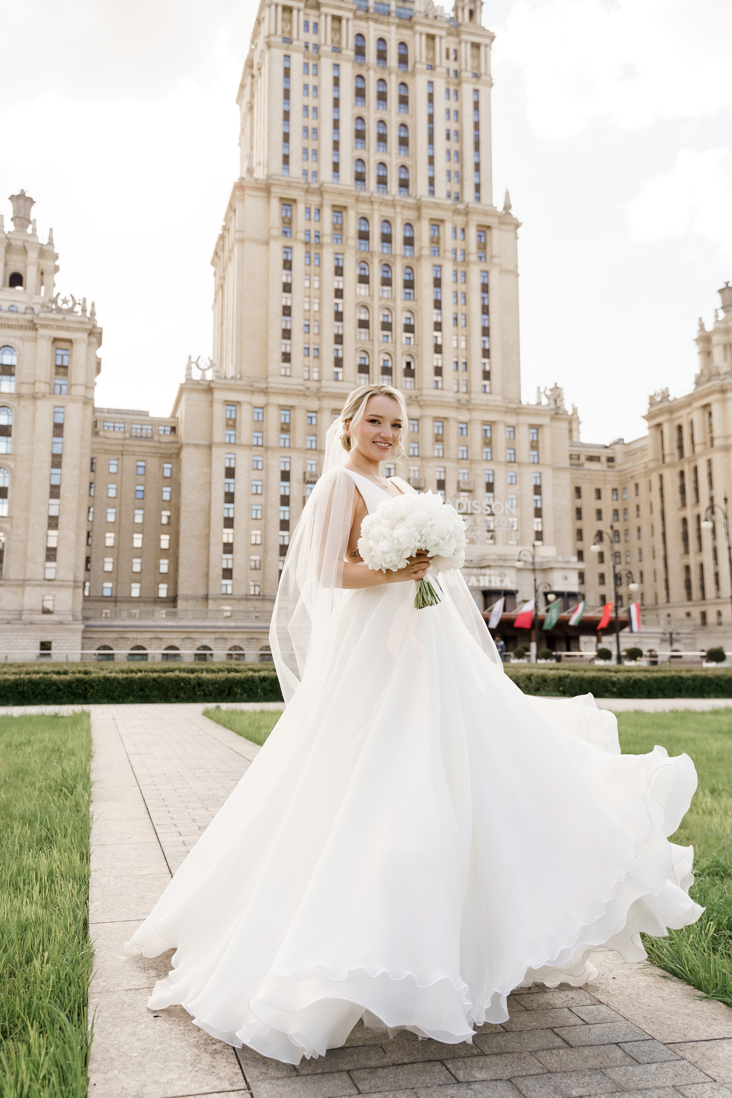 Алёна и Рафик | 29.04.2023. Свадебный фотограф в Москве Яна Деньгина