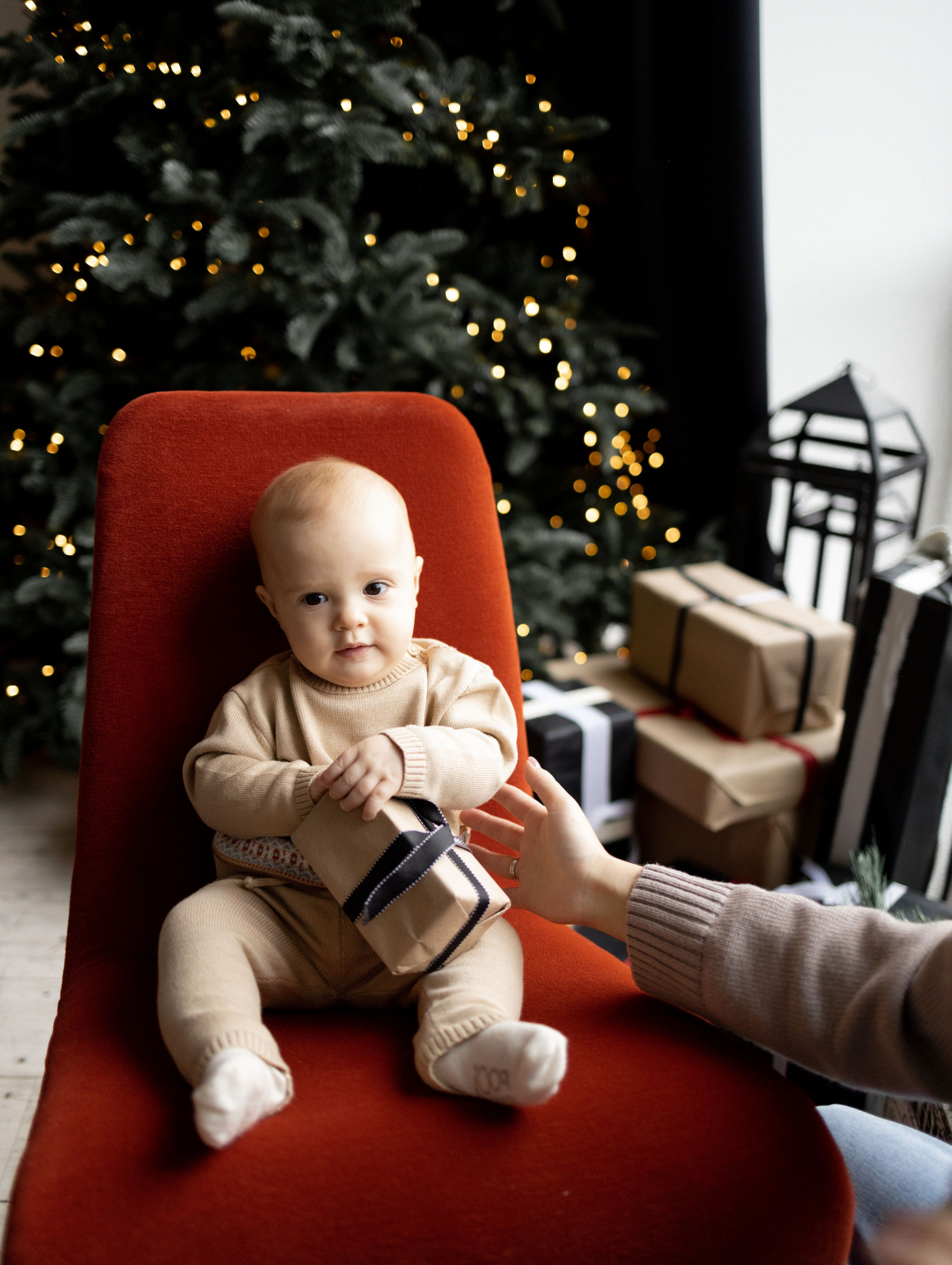 Новый год Давид, Лена, Леван. Фотограф Дарья Соколовская