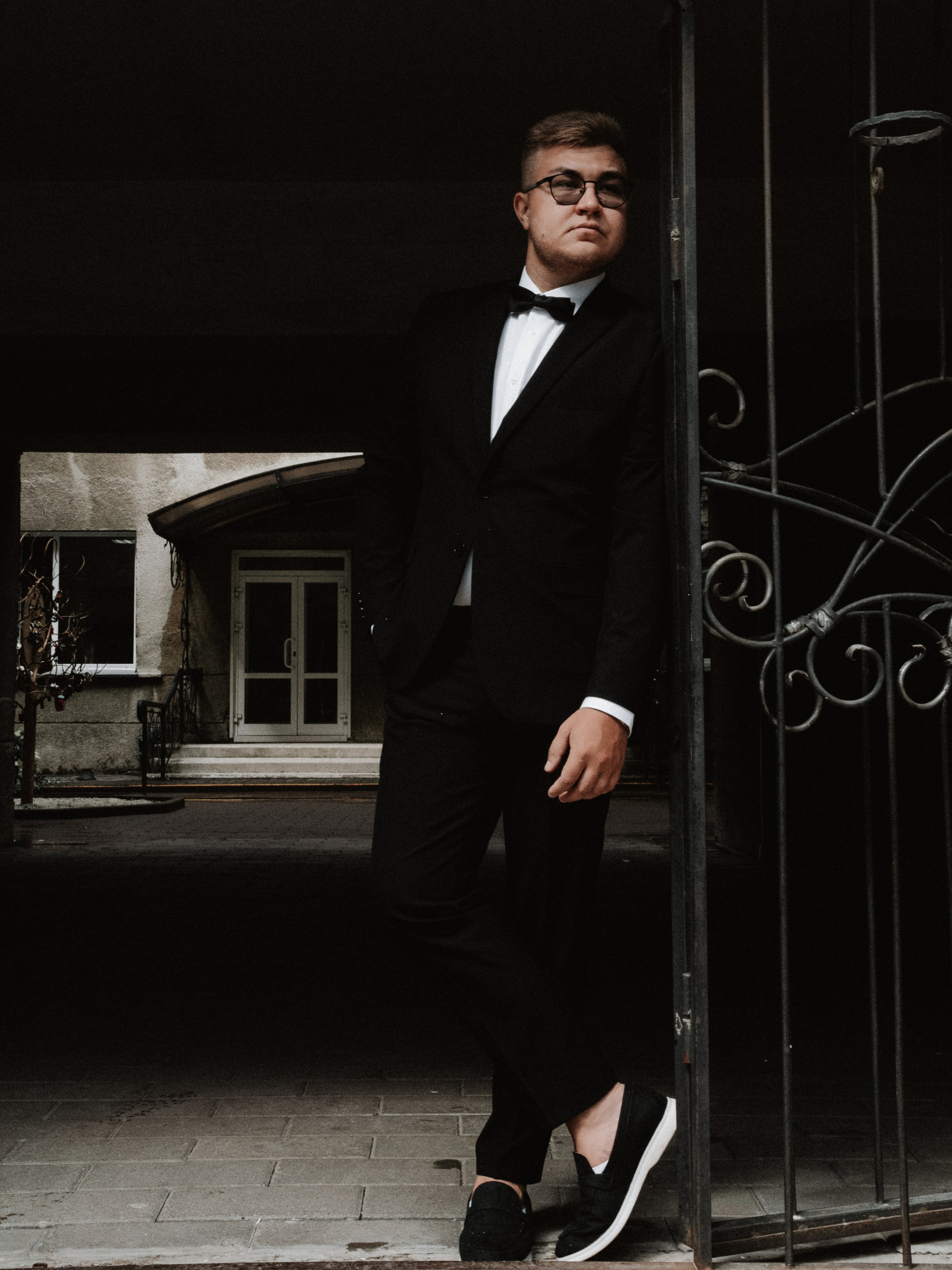 Свадебная фотосессия у Кировского ЗАГСа в Новосибирске