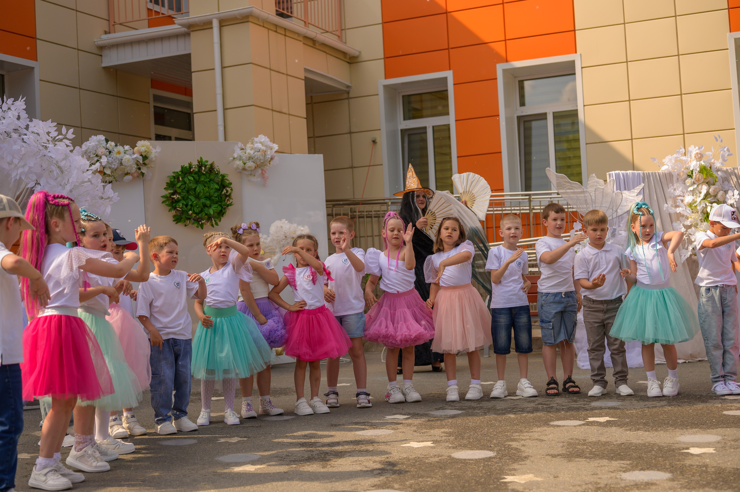 Репортаж выпускного группа «Фантазёры» 3 садик. Фотограф новорожденных, семейный детский в Тюмени Татьяна Морозова