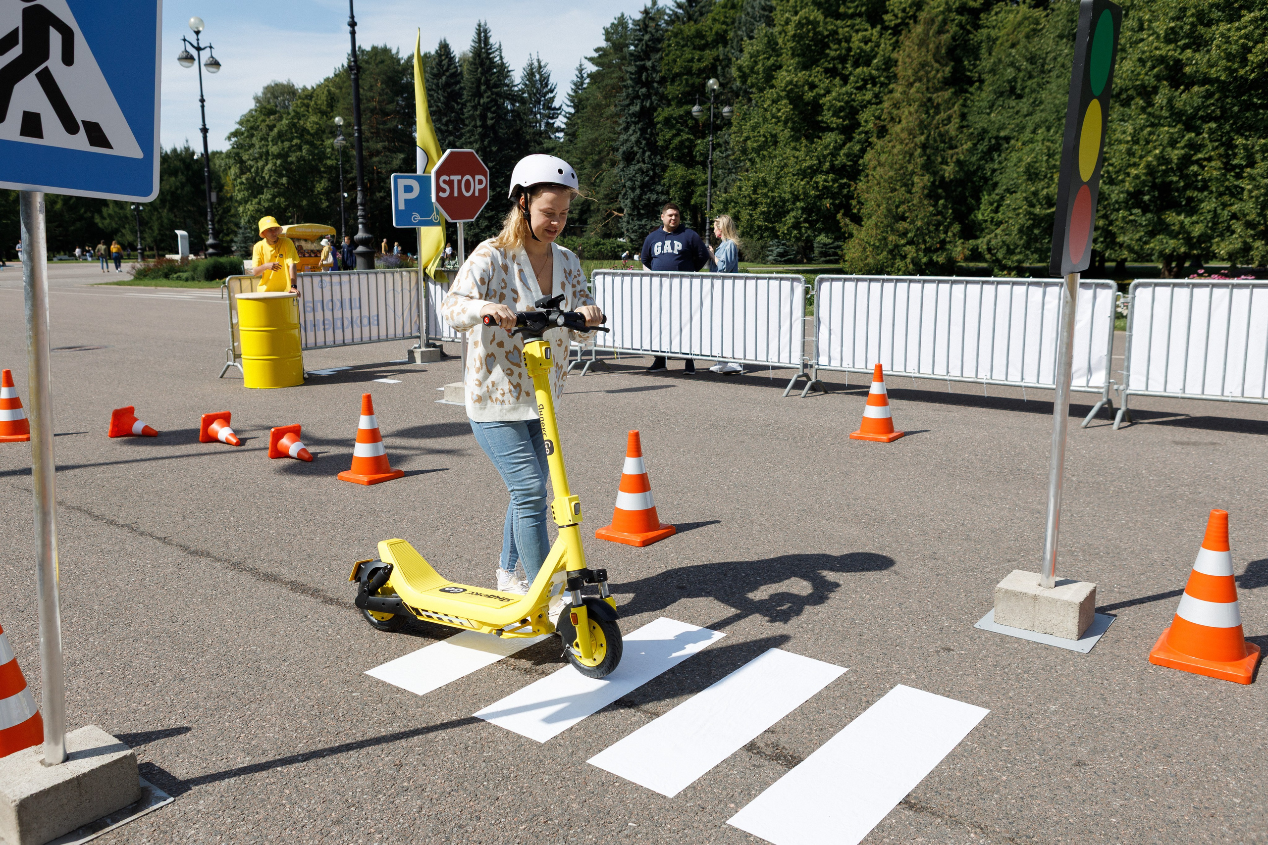 Яндекс Самокат. Свадебный и репортажный фотограф в Санкт-Петербурге Николай Голованов