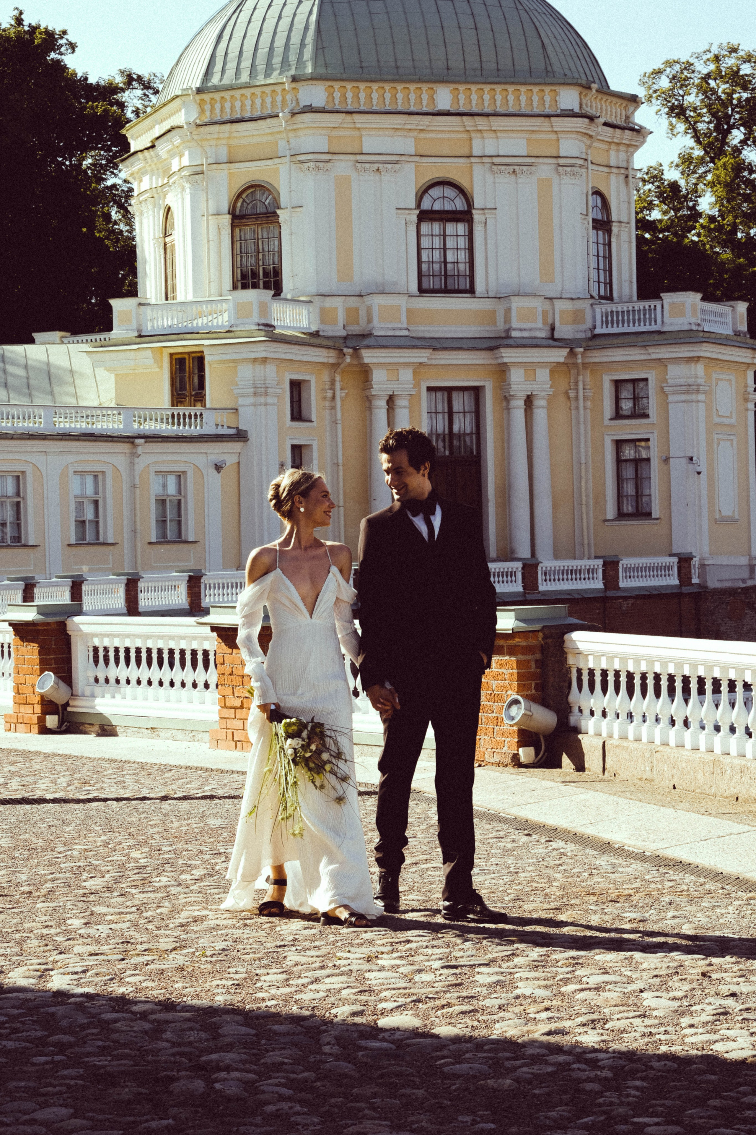 СВАДЕБНАЯ СЬЕМКА В ПАРКЕ ОРАНИЕНБАУМ. Профессиональный фотограф, Санкт-Петербург — Виктория Богомолова