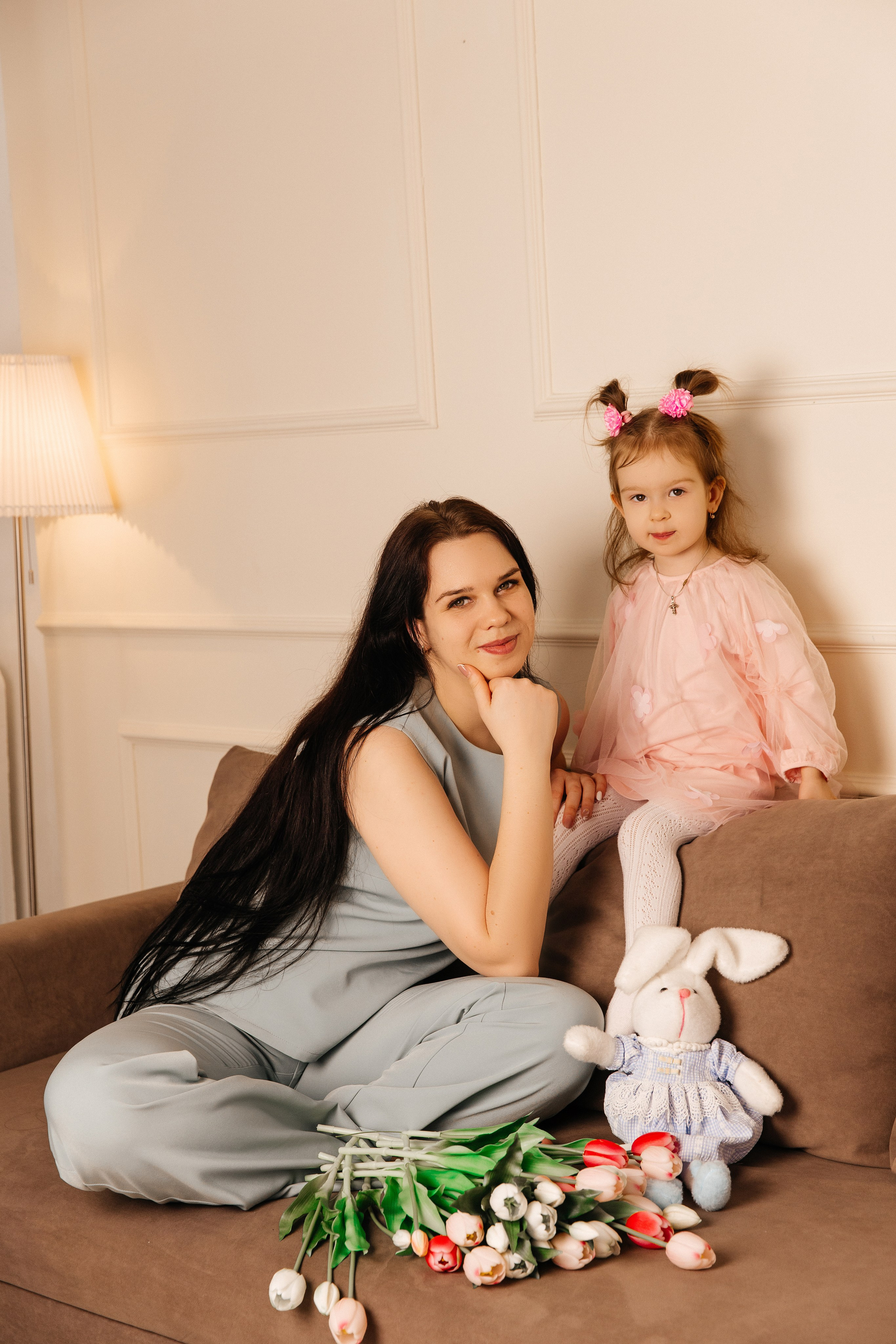 Тюльпаны расцветают в марте. Свадебный фотограф Кропоткин Краснодар