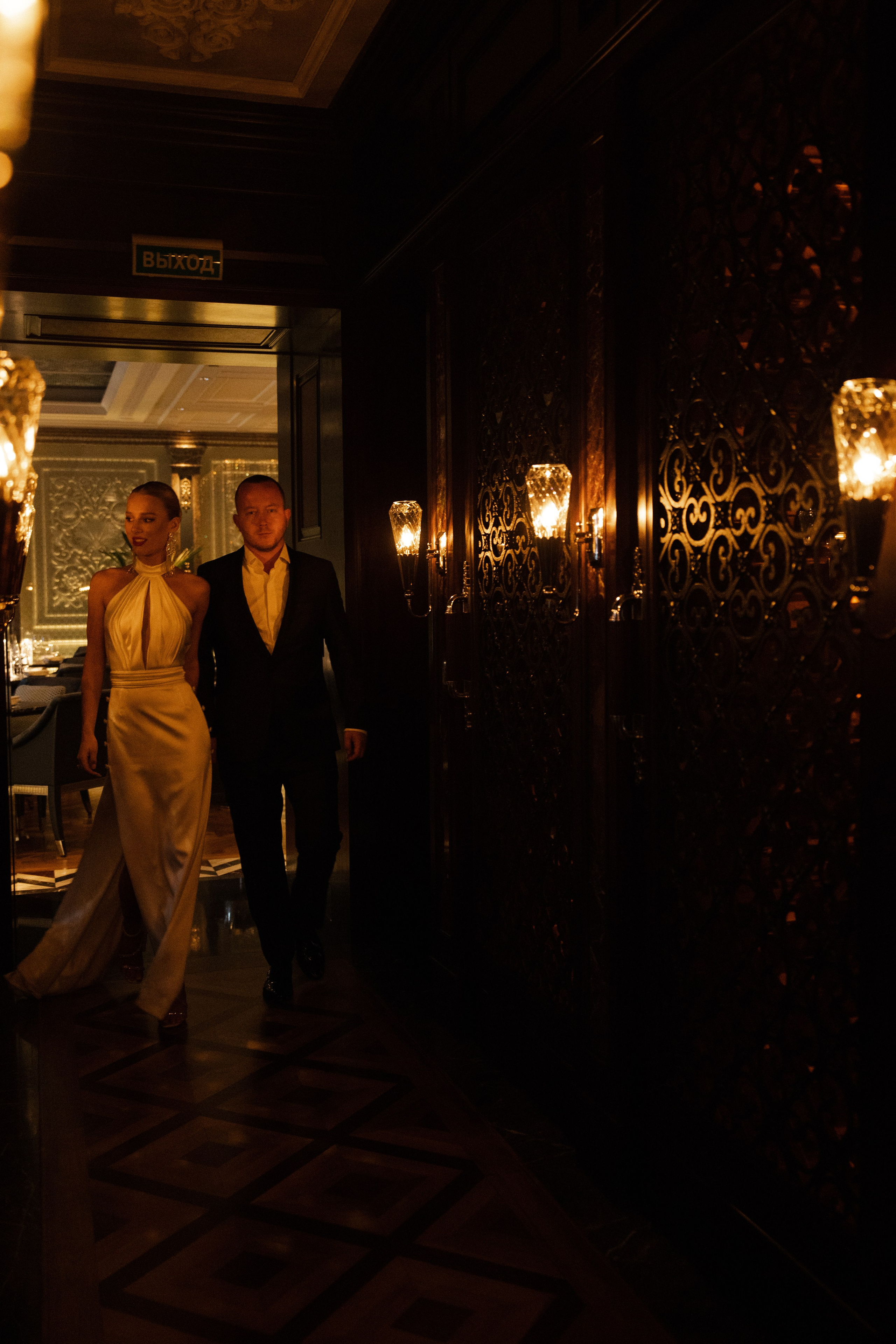 Анна Сергей. Камерная свадьба в Фосизонс в стиле неоклассика. Свадебный фотограф организатор в Санкт-Петербурге Ассоль Опарина