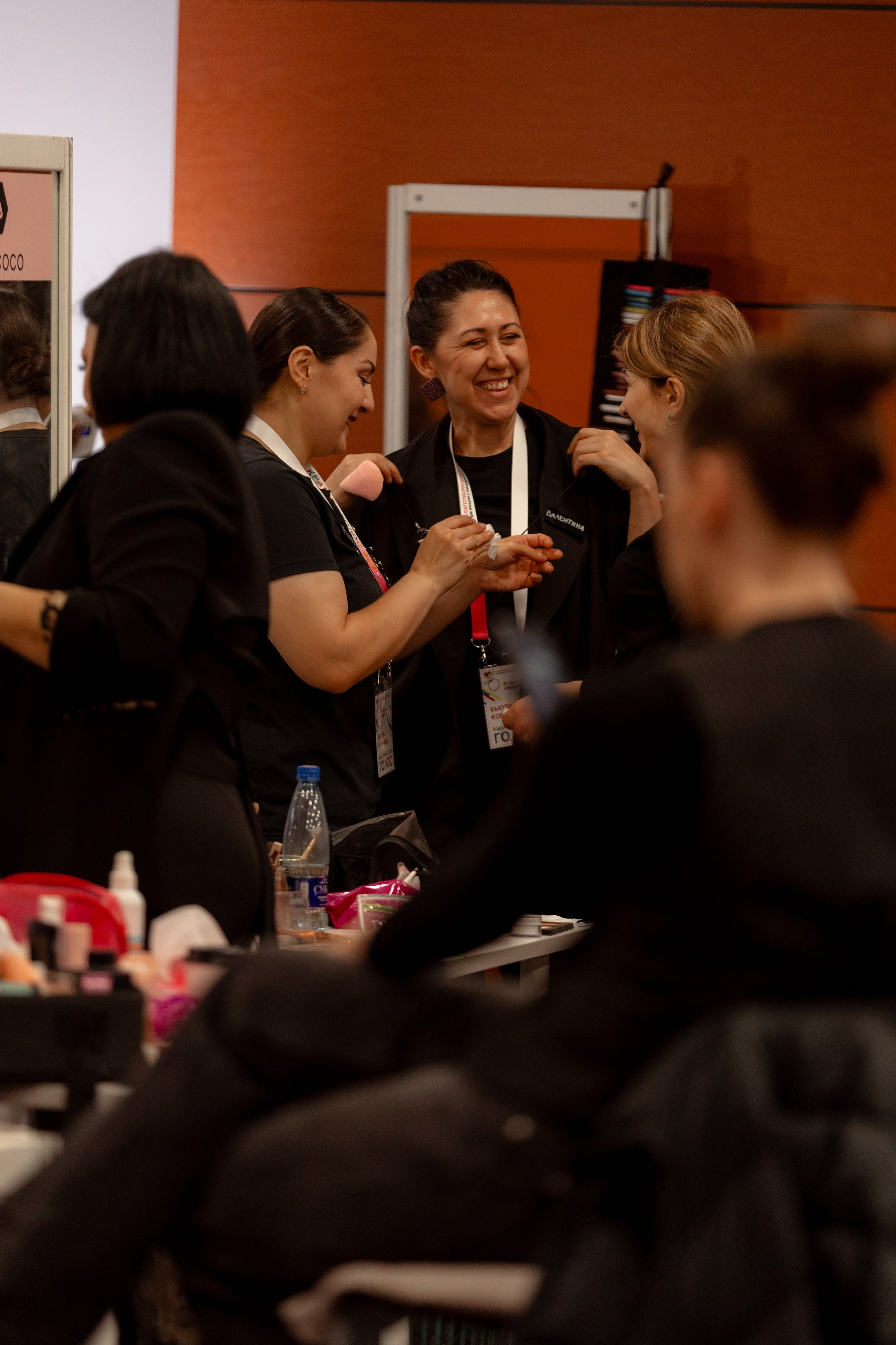 Backstage makeup. Благотворительный конкурс «Голос еще краше». 2025. Фотограф в Ростов-на-Дону Виктория Савчук