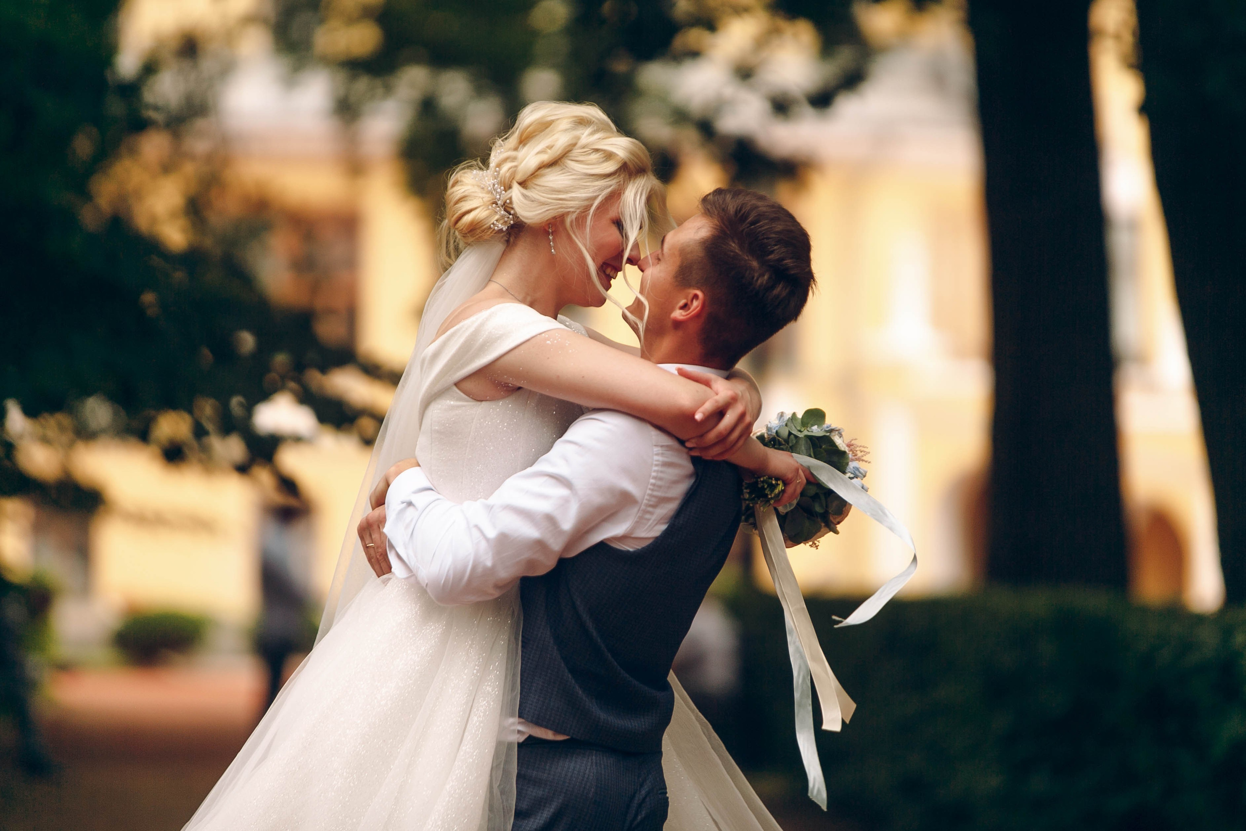 Загс и фотопрогулка. Ваш репортажный фотограф Артемий Антонов