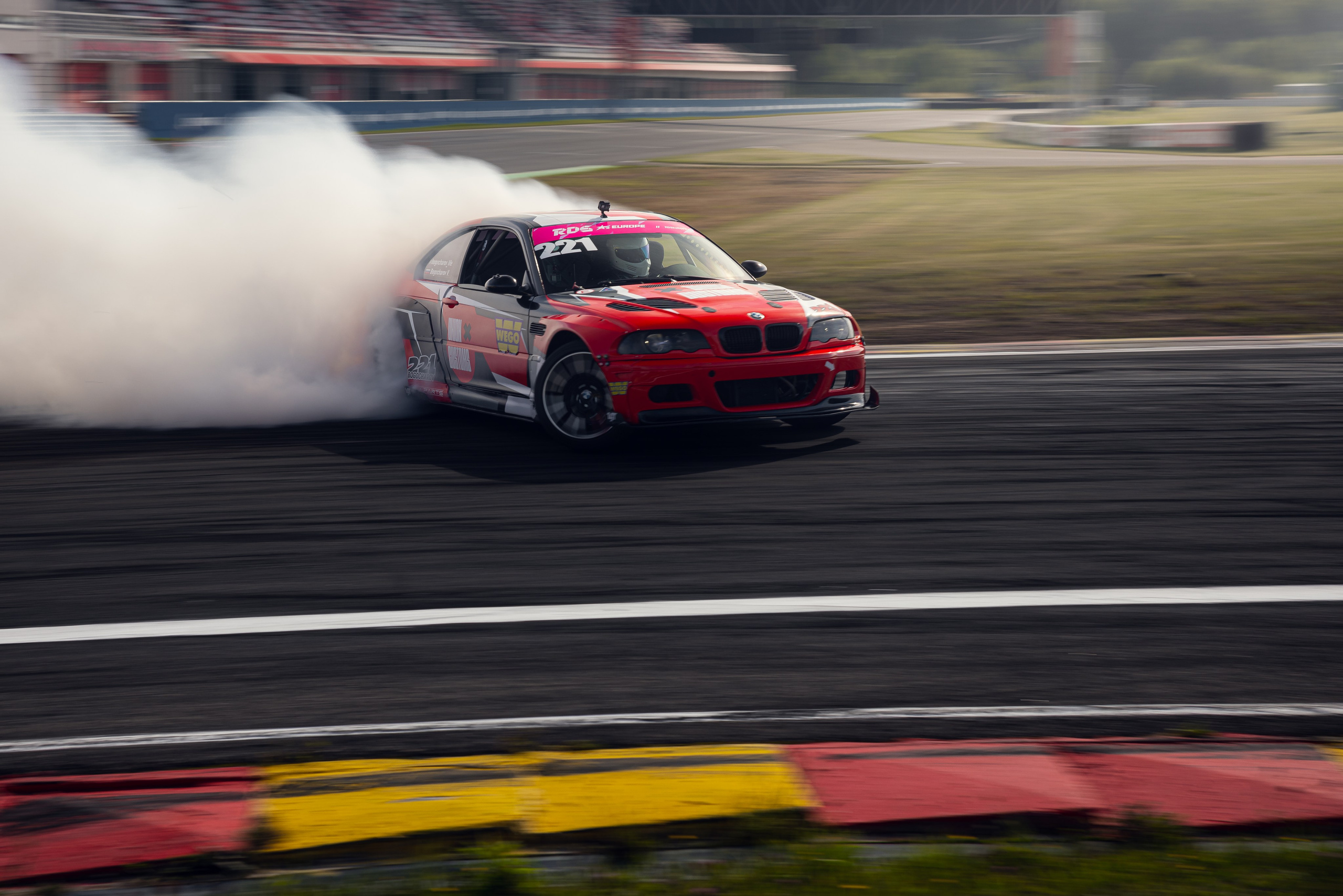 Авто. Tony Mikhailov