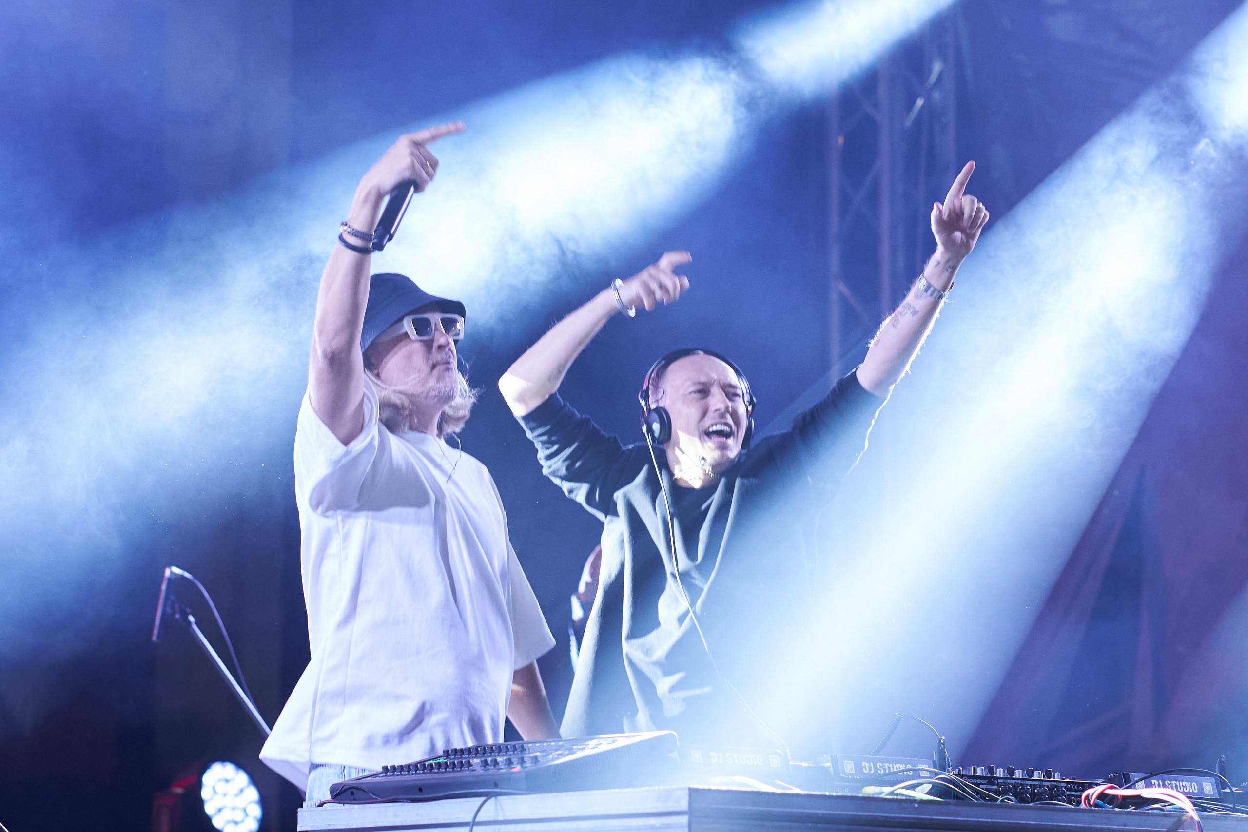 Swanky Tunes. Услуги фотографа в Смоленске. Фотограф на свадьбу