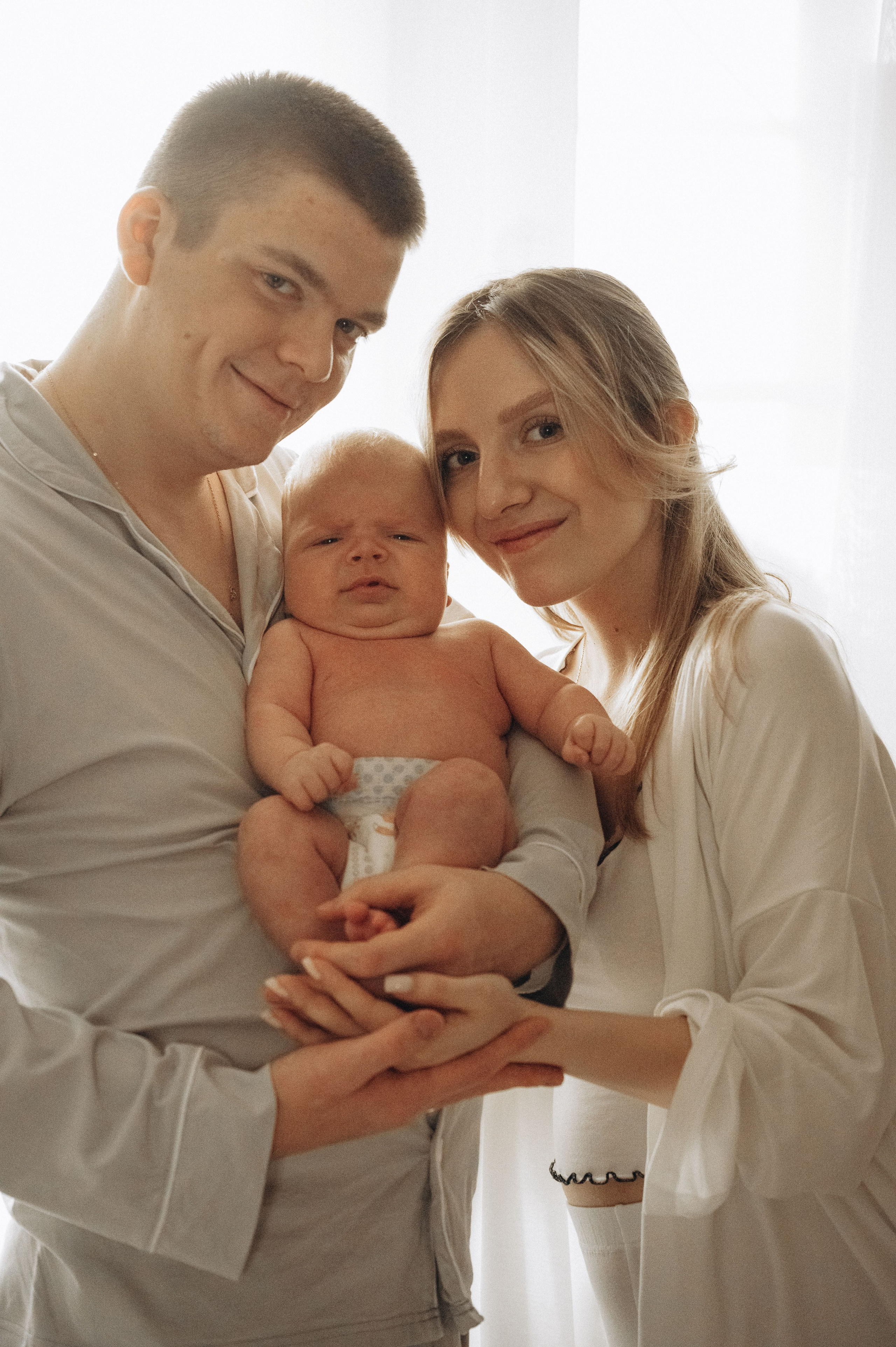 Иван, Ксения и Лев. Фотограф беременности и семьи, домашние съемки, Ньюборн