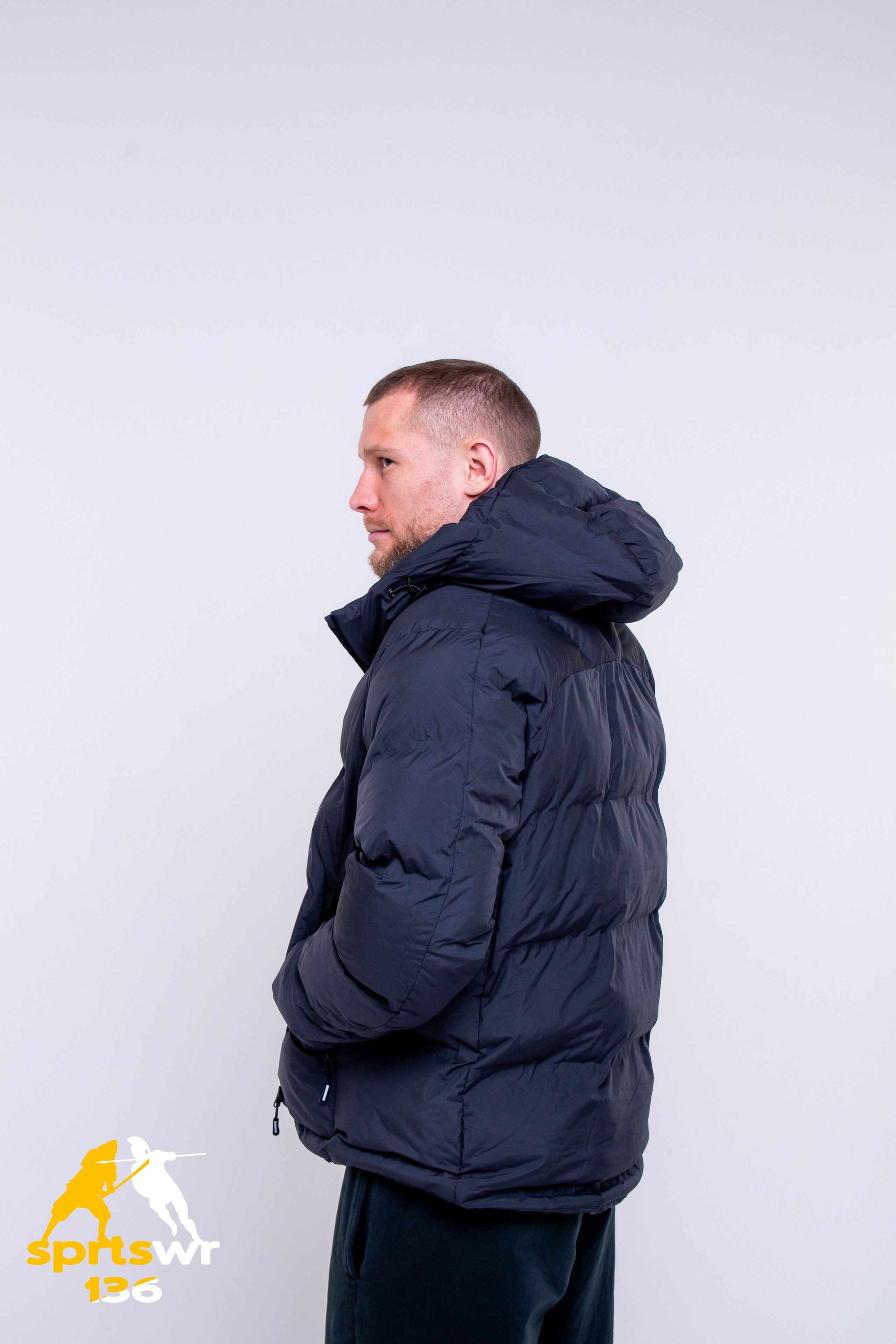 Одежда для мужчин. Профессиональная фотостудия в Санкт-Петербурге «Точка»