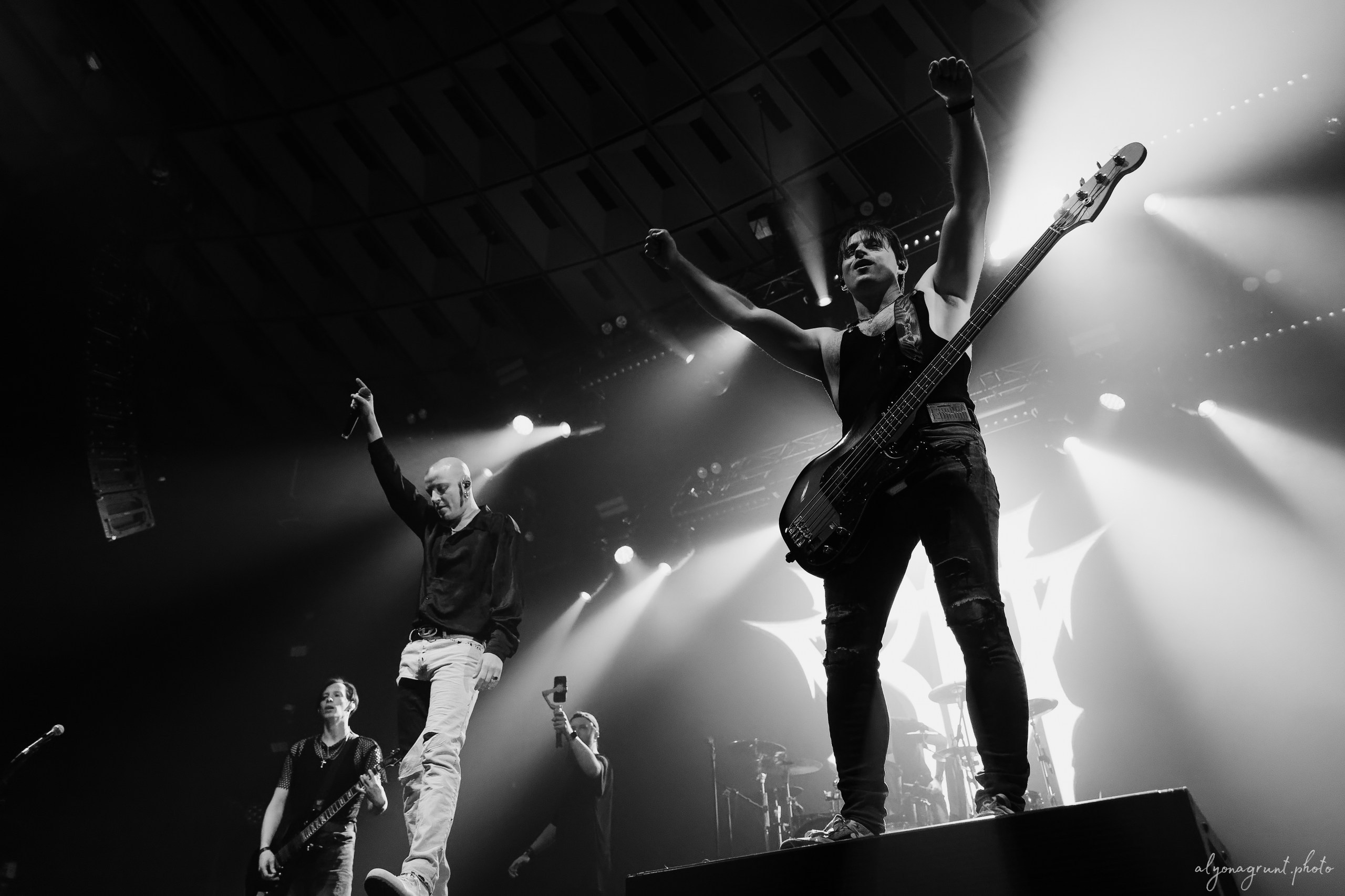 Ravanna, фоторепортаж, СПб, Aurora Concert Hall, 21.11.2025. Алена Адрианова: фотограф в Санкт-Петербурге