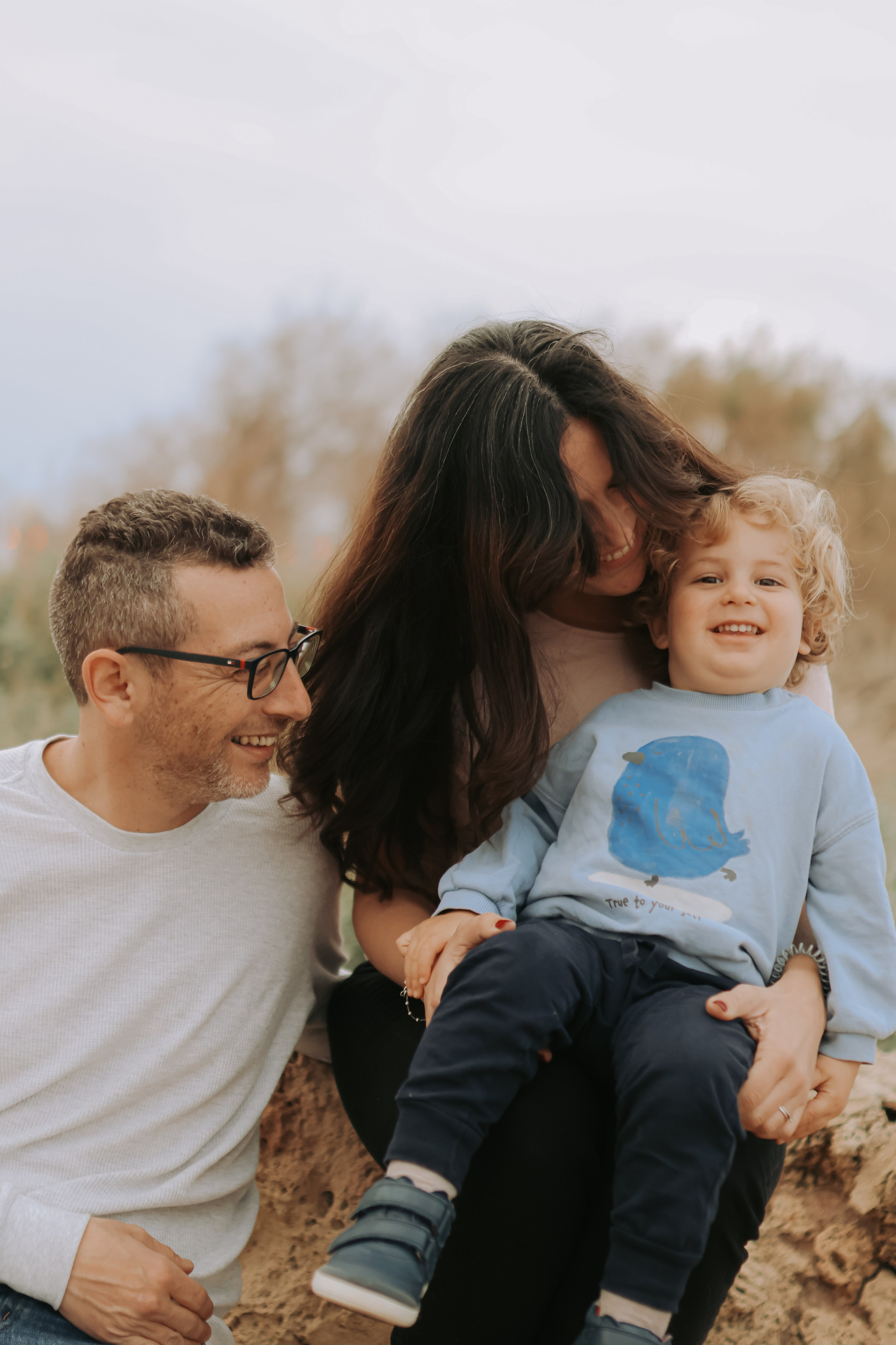 Eithan's family, Tel Aviv | February 2026. Photographer in Israel Alice Milchin