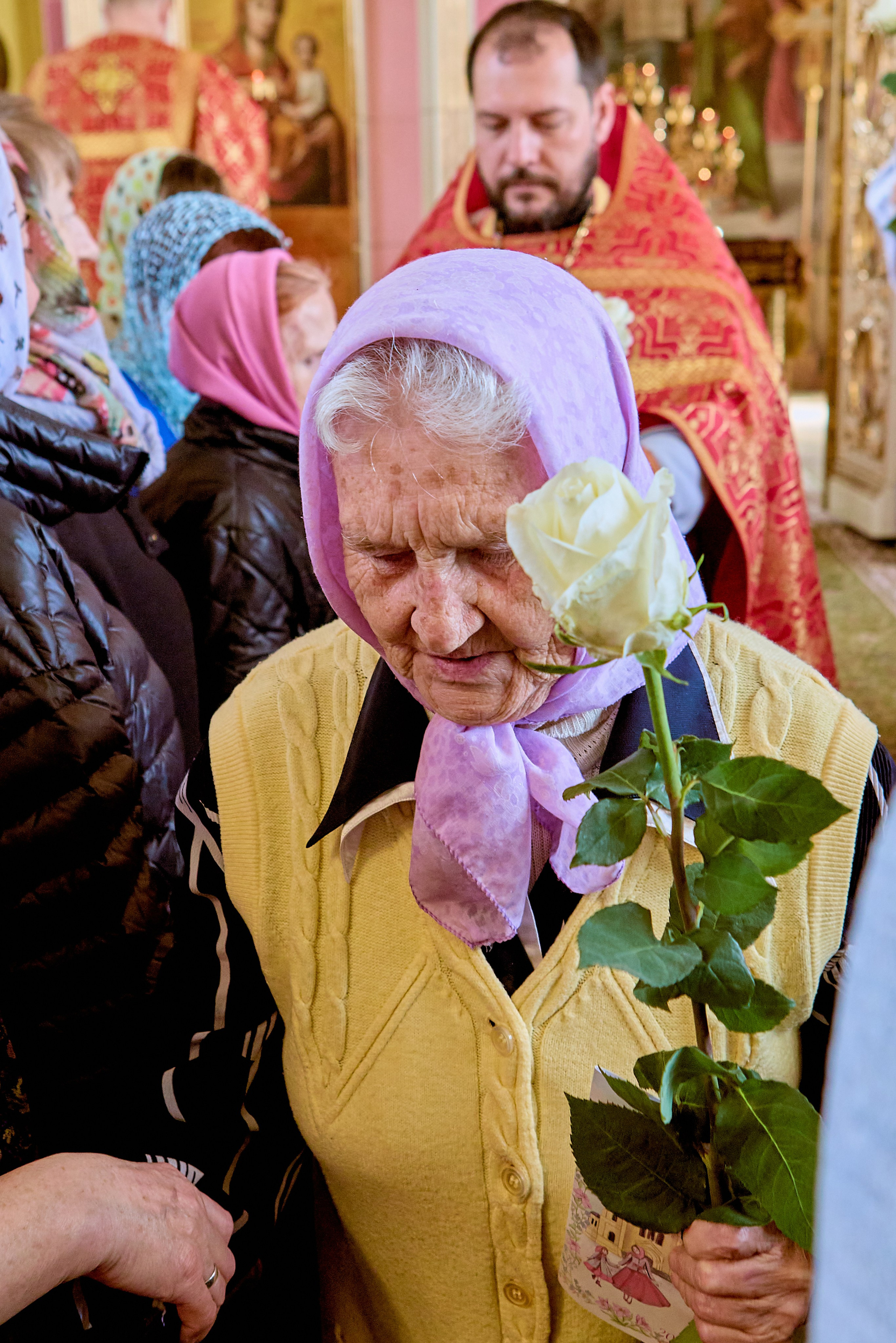 Фотографии Литургии в Праздник Святых Жен Мироносиц