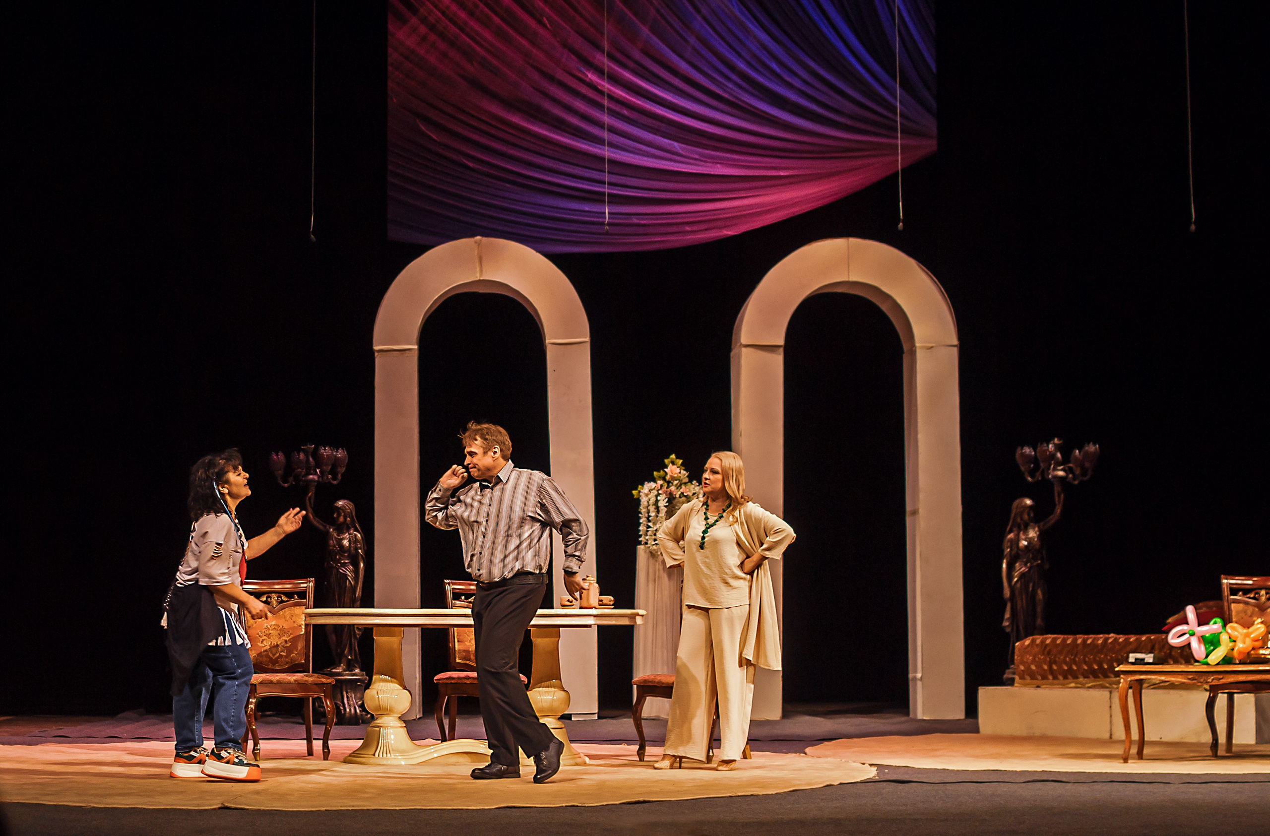 Знойные мамочки. Съемка спектакля. Предметный и контентный фотограф в Москве и Зеленограде Анастасиевская