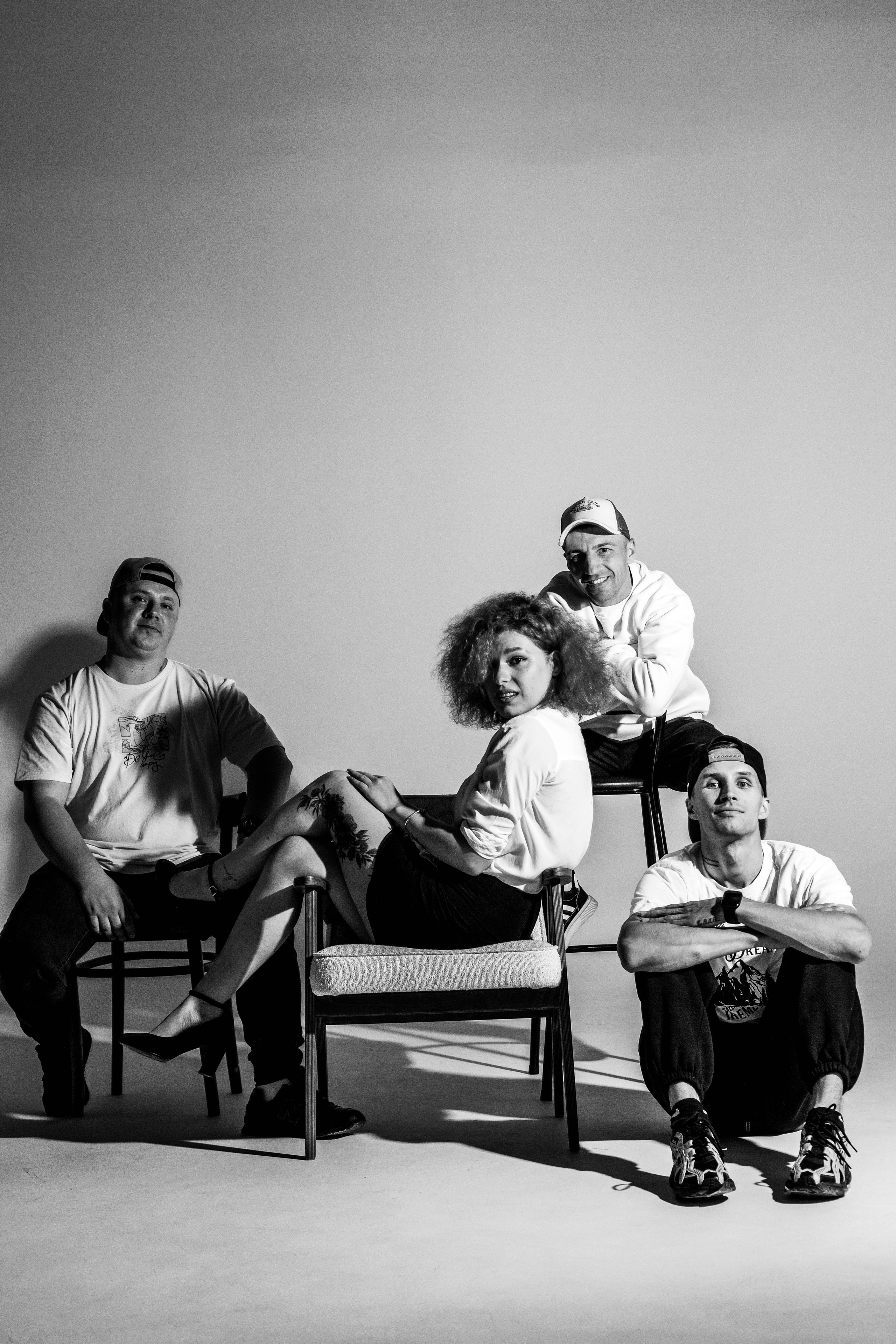 Студия. Уличный фотограф Города N