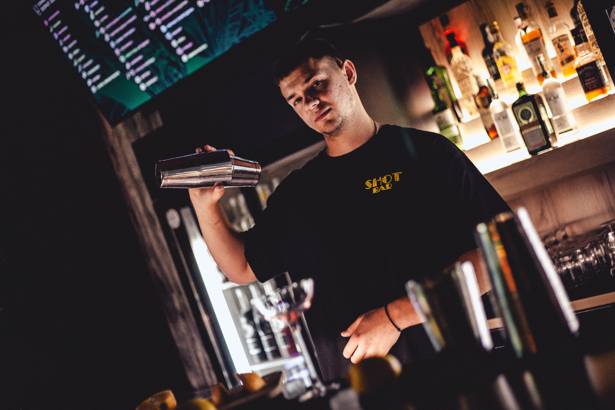 Шот Бар. Уличный фотограф Города N
