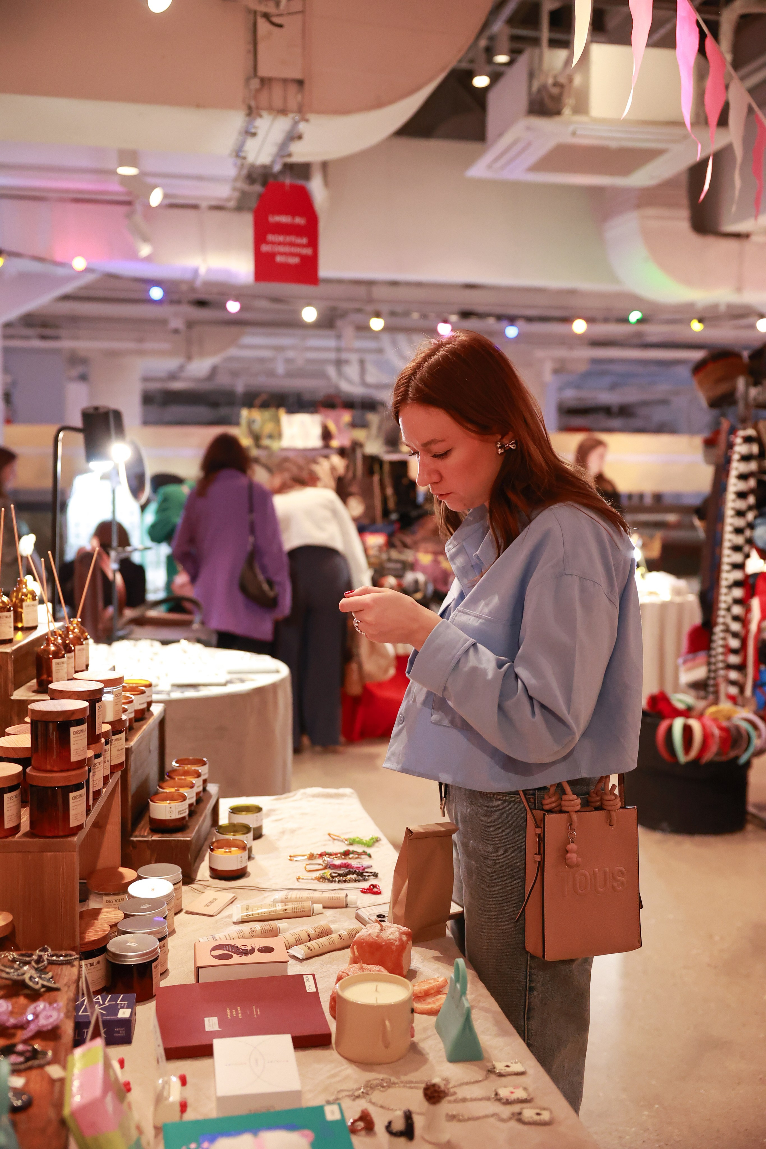 7–8 марта 2025 в пространстве «Три вокзала. Депо» / День 1 / фото Саша Жукова. Фотоотчеты «Ламбада-маркета»