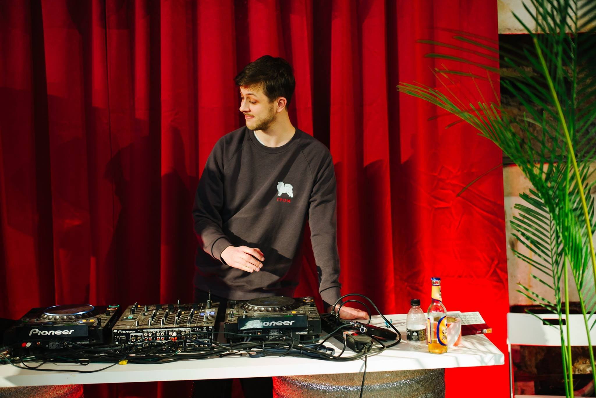 12–13 марта 2016 на Трёхгорной мануфактуре / День 1 / фото Яся Фогельгардт Валерий Белобеев. Фотоотчеты «Ламбада-маркета»