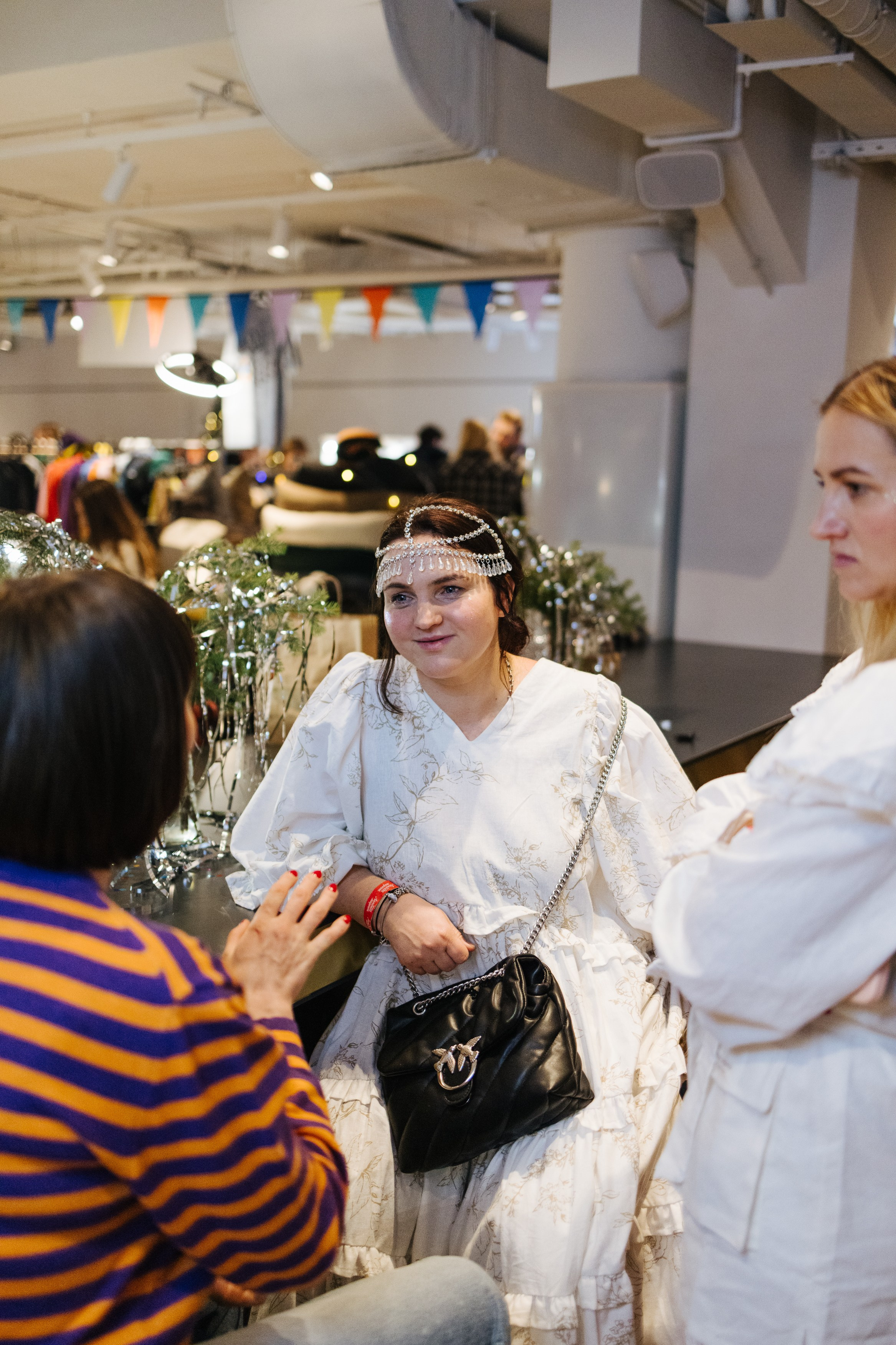 23–24 декабря 2023 в «Три вокзала. Депо» / День 2 / фото Валерий Белобеев. Фотоотчеты «Ламбада-маркета»