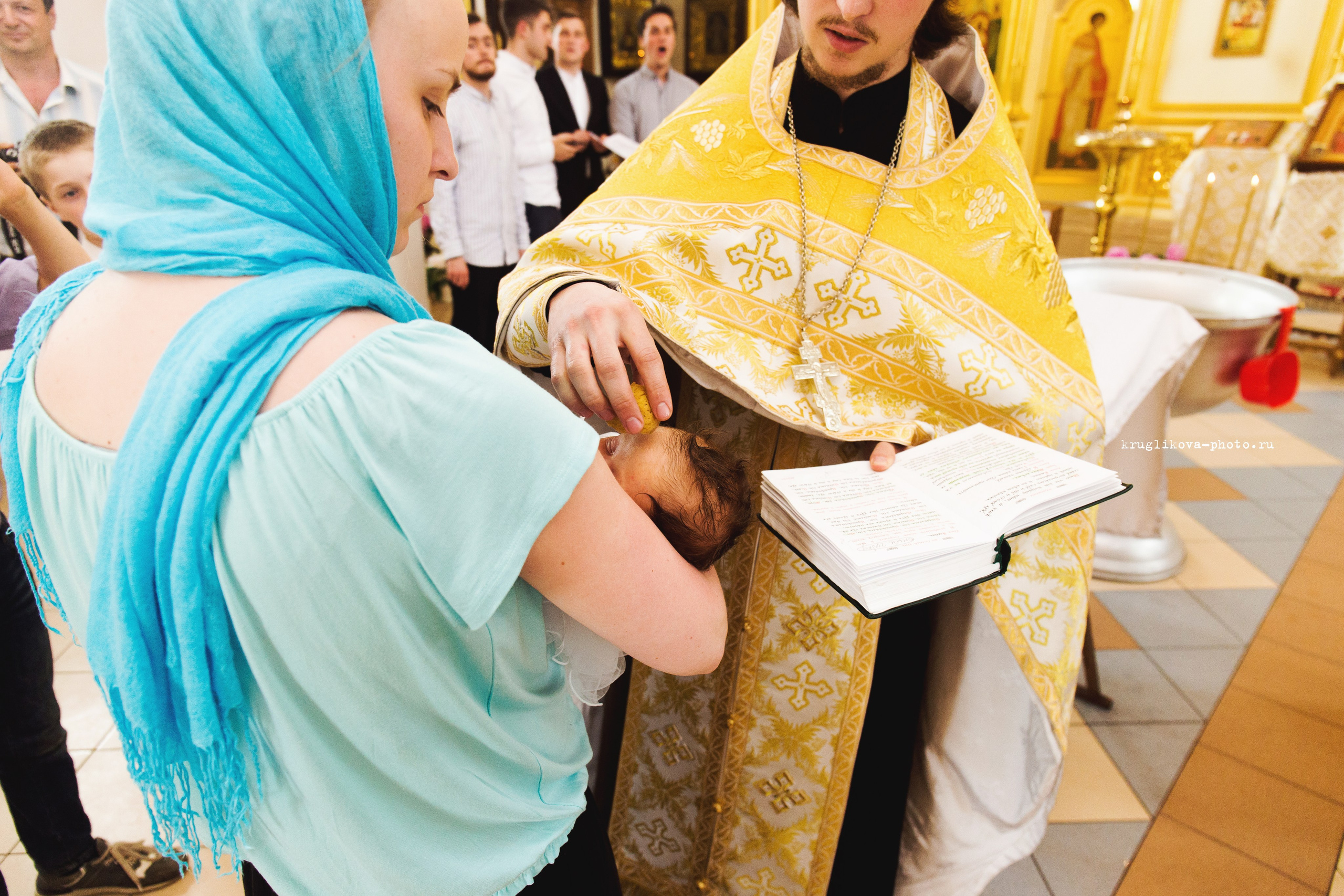 Таинство Крещения. Фотограф новорожденных и детский в Сергиевом Посаде Кругликова Юлия