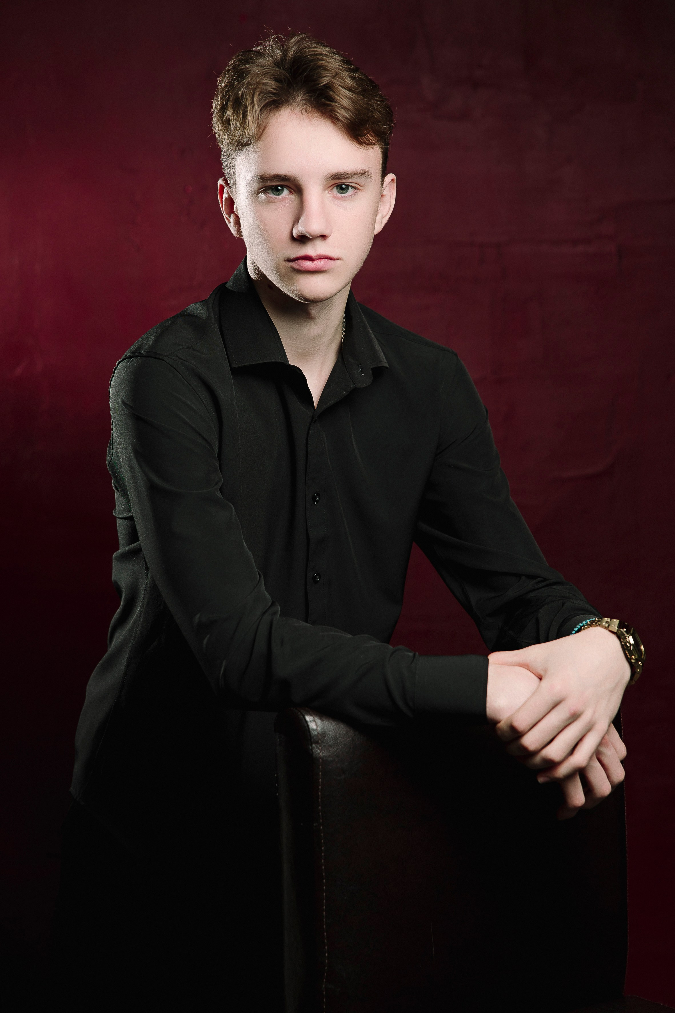 Альбом Красный- старшая школа. Выпускные альбомы Натальи Бутко: Новороссийск, Анапа, Геленджик