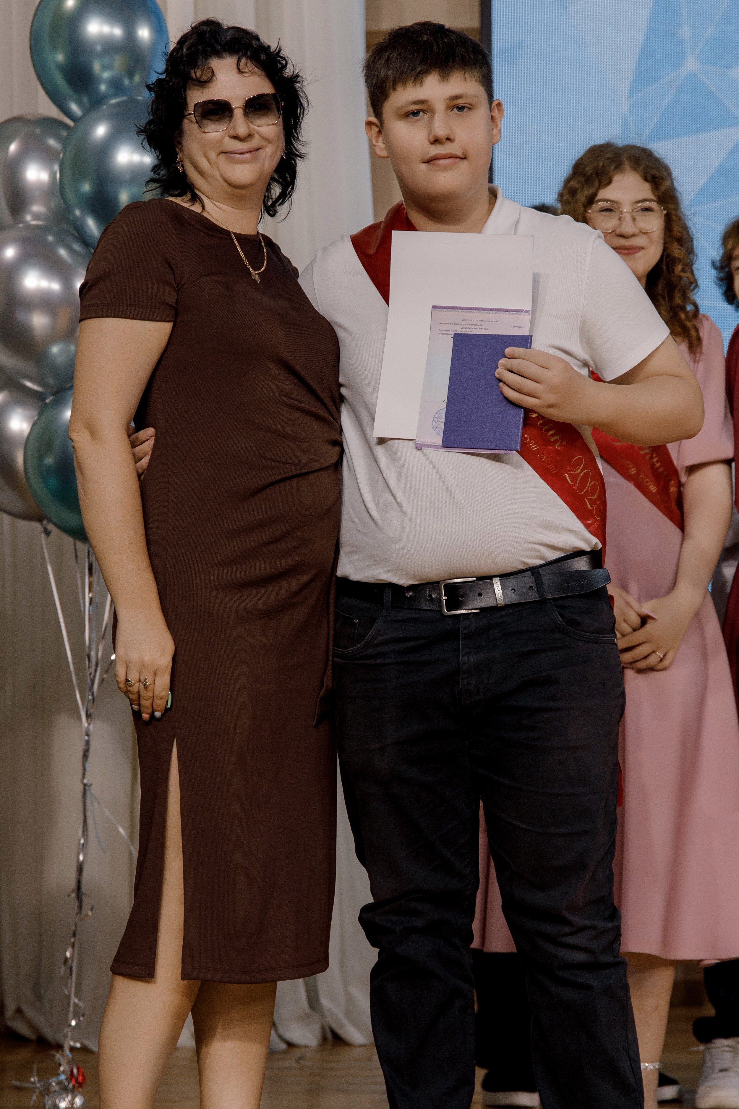 Выпускной школа 107 г Краснодар. Выпускные альбомы в Краснодарском крае