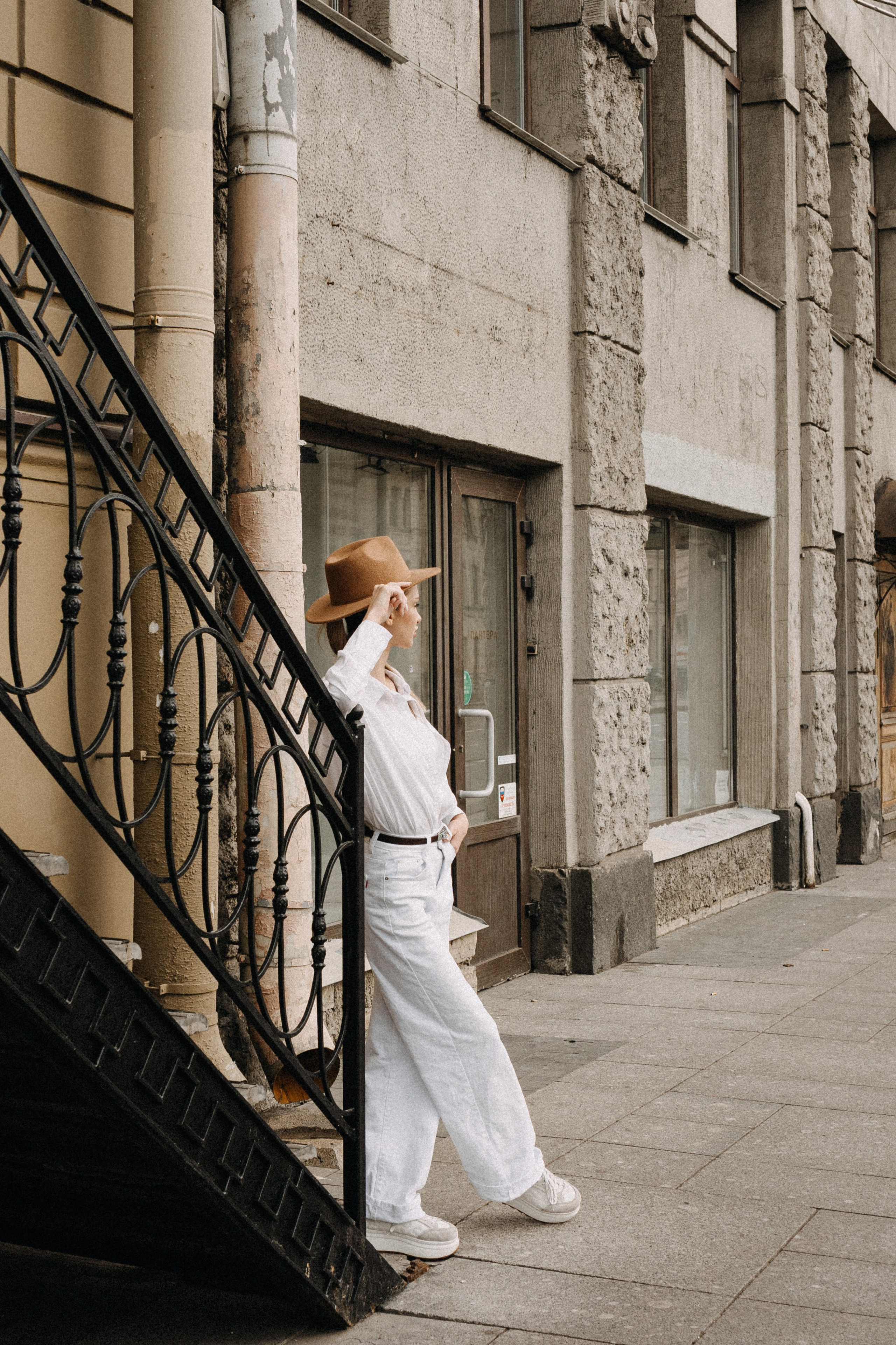 МЫ ГУЛЯЛИ ПРО КРЫШАМ ПИТЕРА. Профессиональный фотограф, Санкт-Петербург — Виктория Богомолова