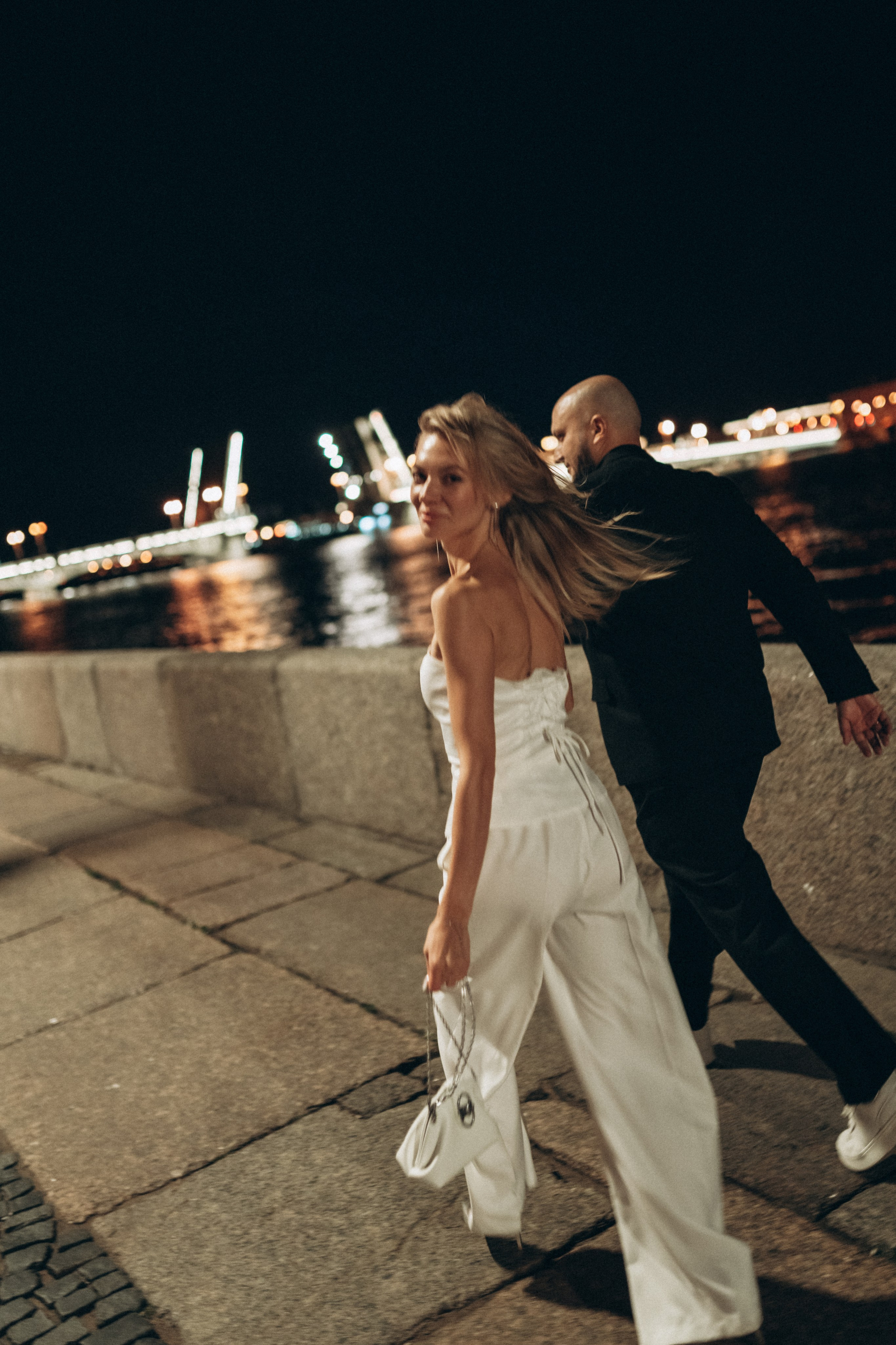 Александр и Екатерина Питер. Свадебный фотограф в Новосибирска