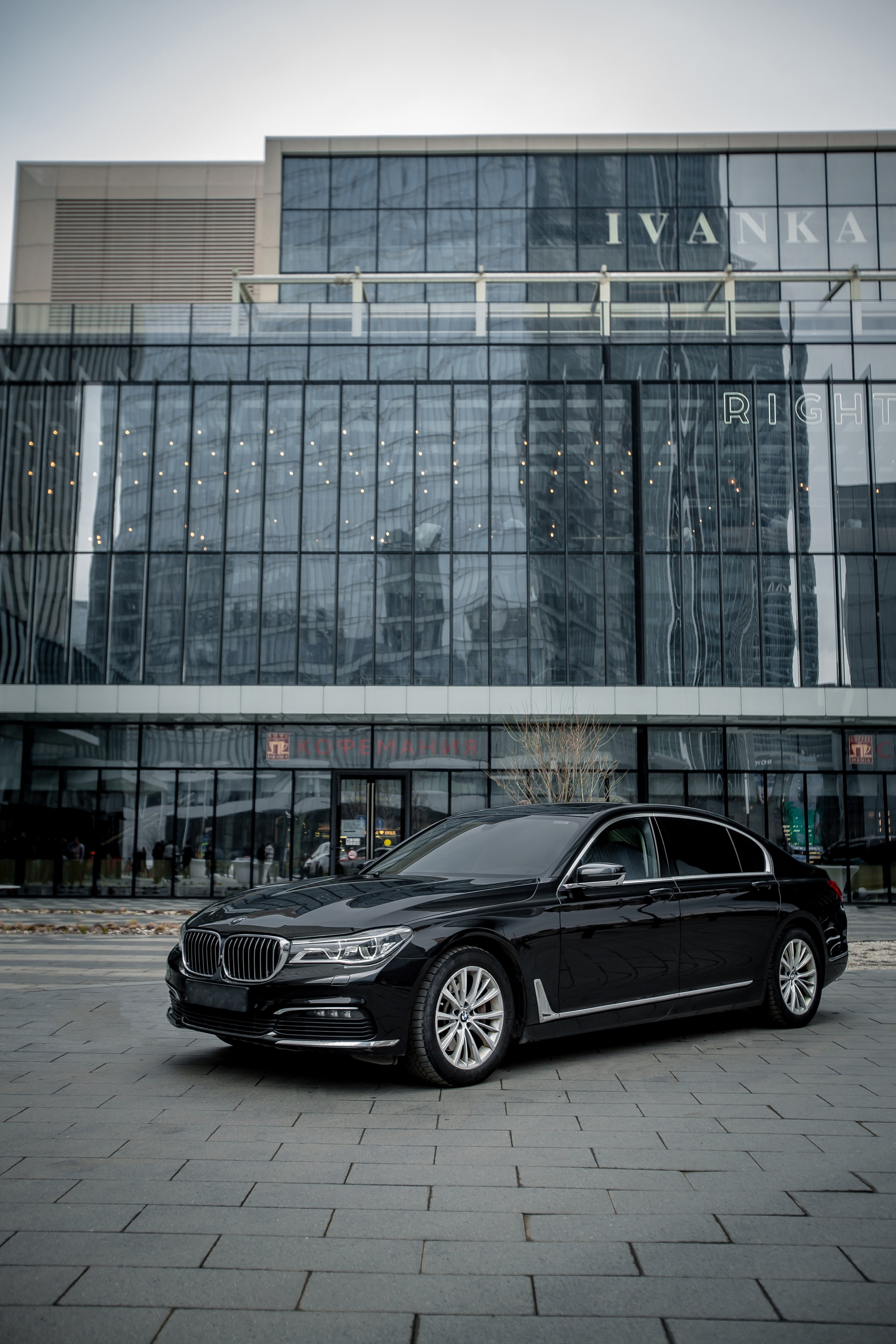 Персональный водитель. Автомобильный фотограф в Москве Андрей Емельянов