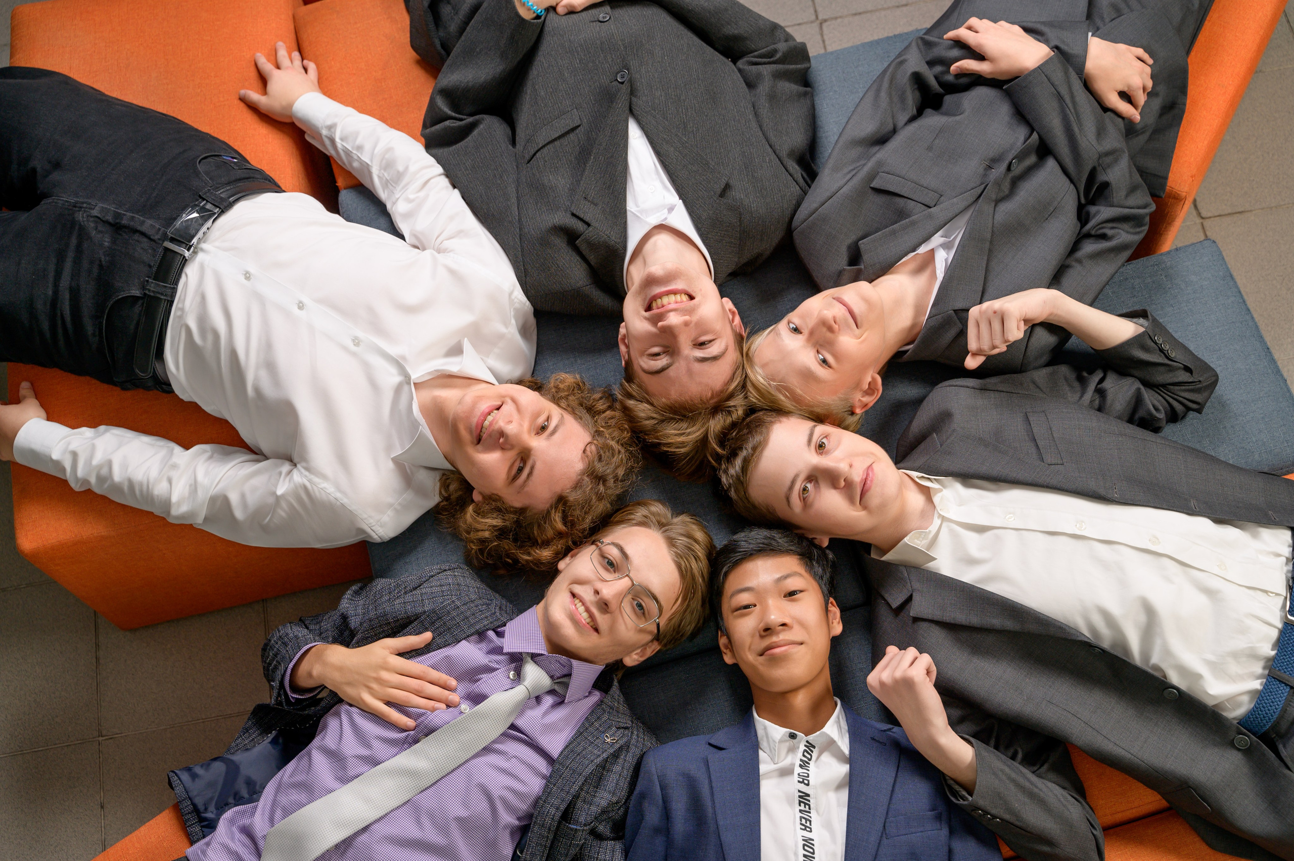 Репортажно — постановочные. Выпускные альбомы в Москве и Подмосковье