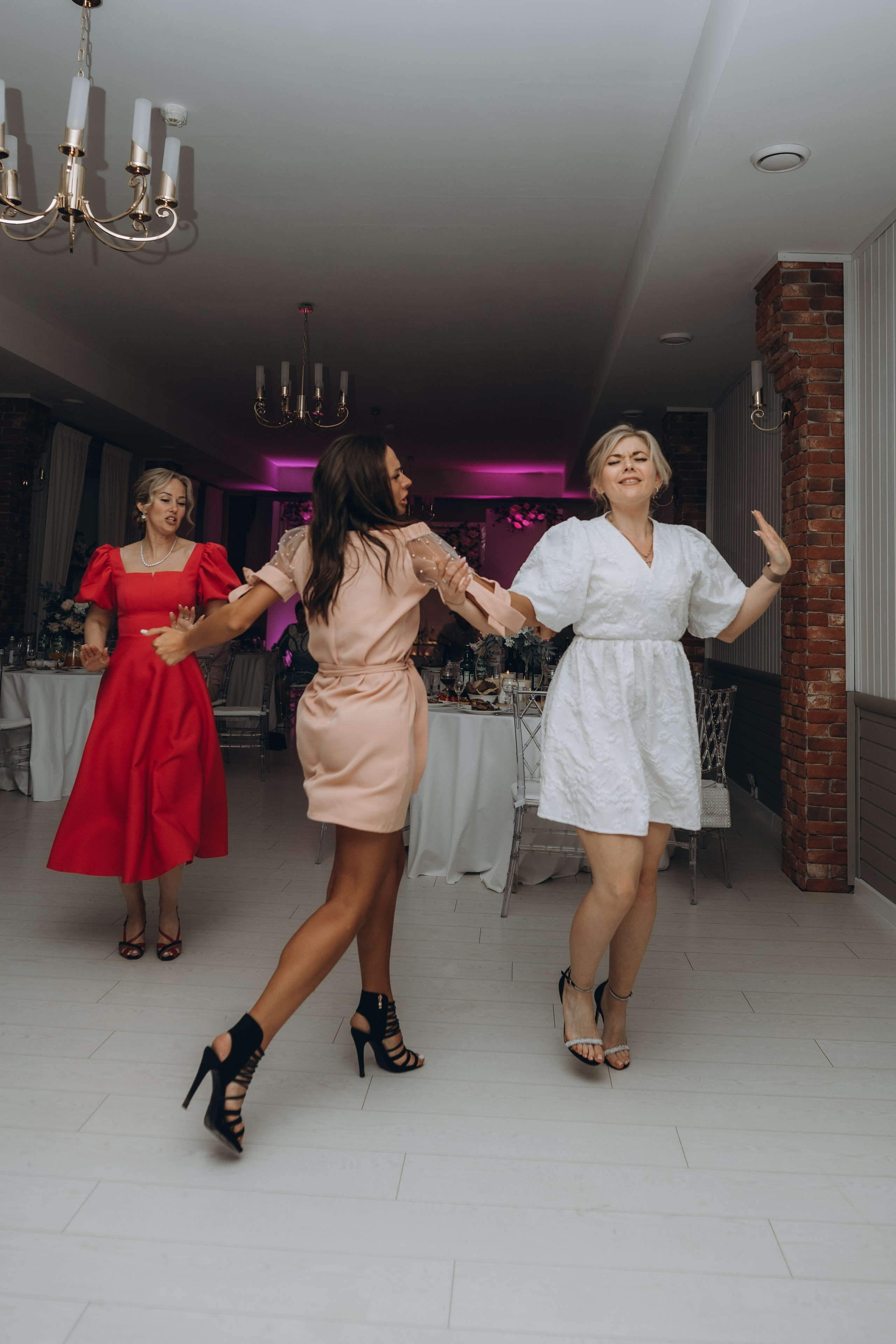 Олег и Анастасия