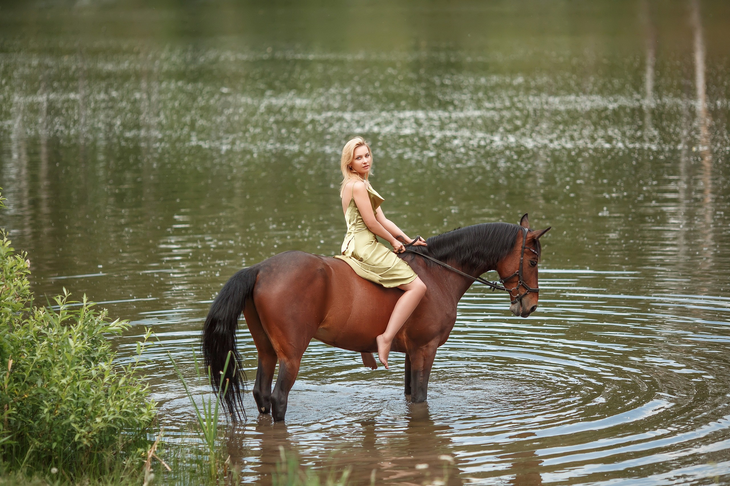 С конем. Сказочный фотограф фотопроекты фототуры в Новосибирске и на Алтае