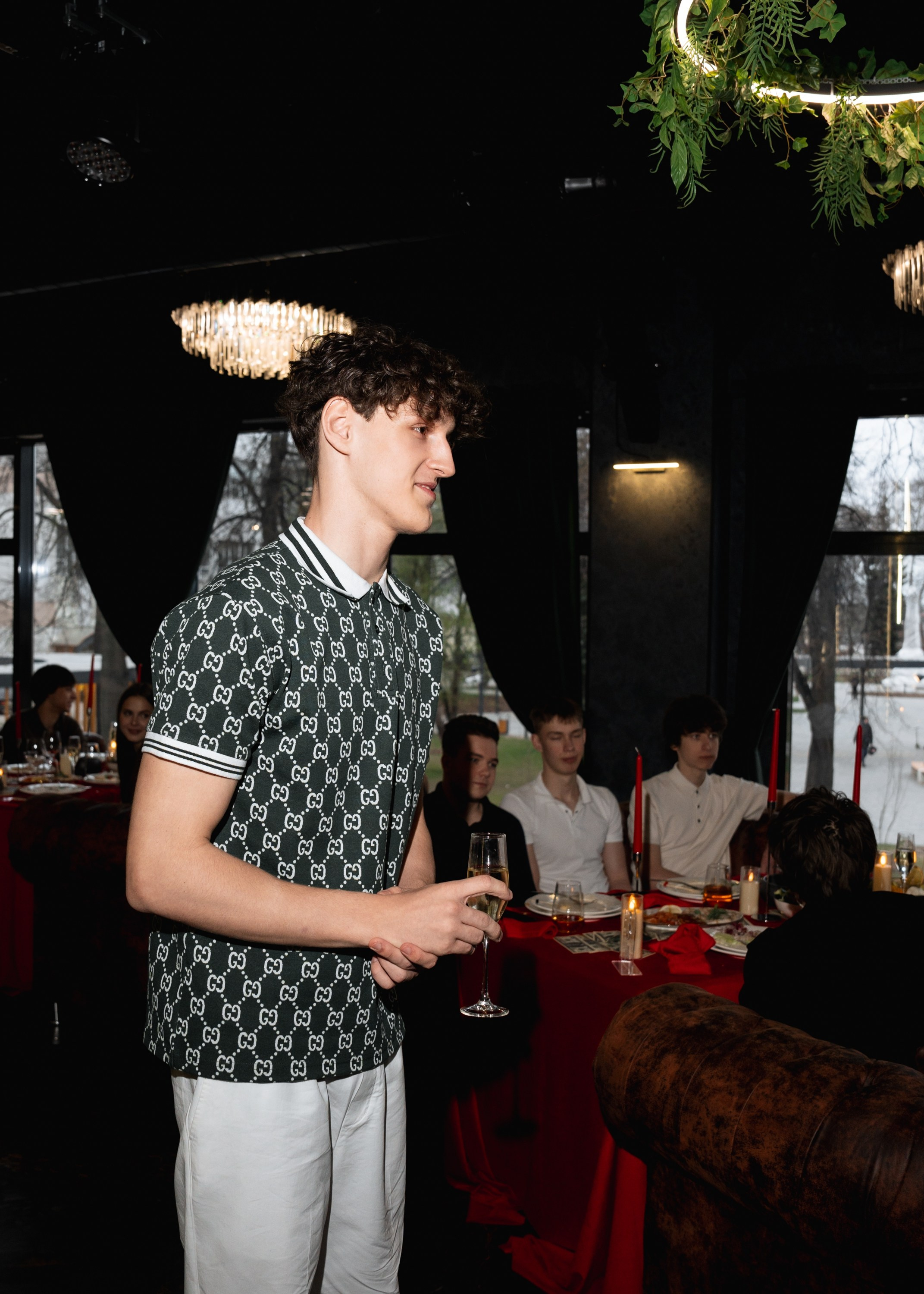 18 ЛЕТ. Женский портрет