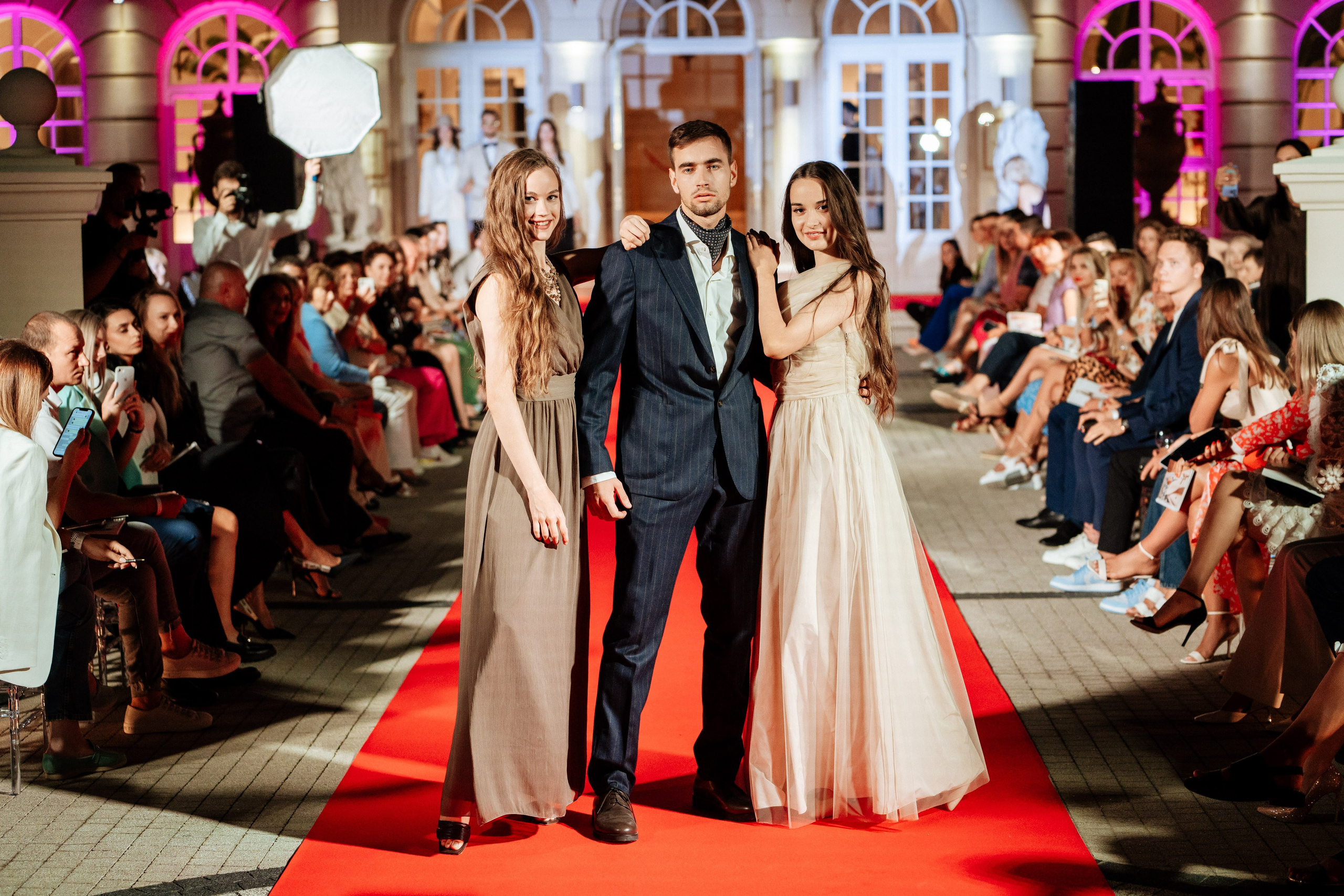 «Кашемир и Шелк» Chateau de Talu. Свадебный и репортажный, фуд фотограф в Новороссийске Евгений Александриди