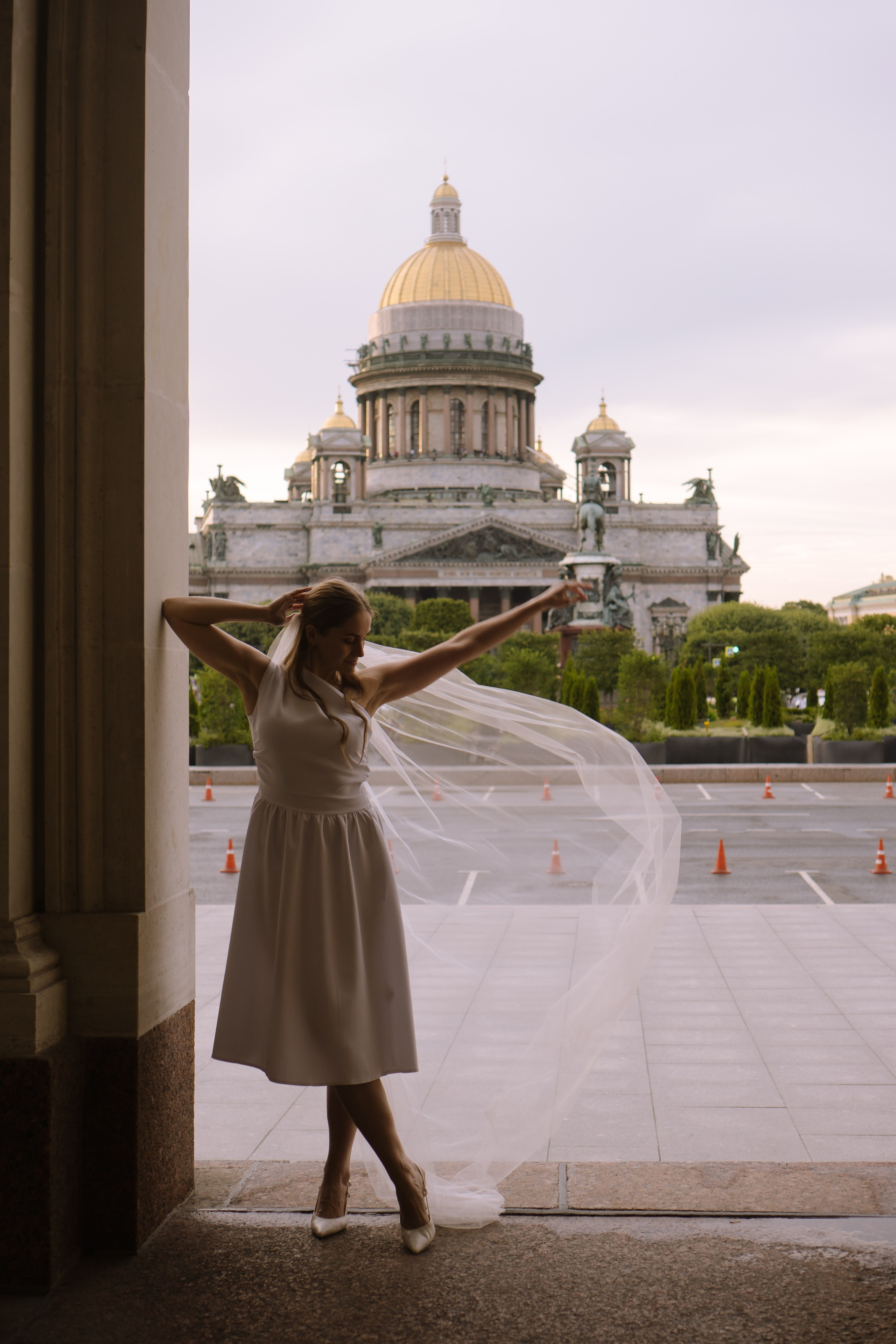 СВАДЕБНАЯ СЬЕМКА С ИСАКИЕВСКИМ СОБОРОМ, АСТОРИЯ И ЗАКОНОДАТЕЛЬНОЕ СОБРАНИЕ. Профессиональный фотограф, Санкт-Петербург — Виктория Богомолова