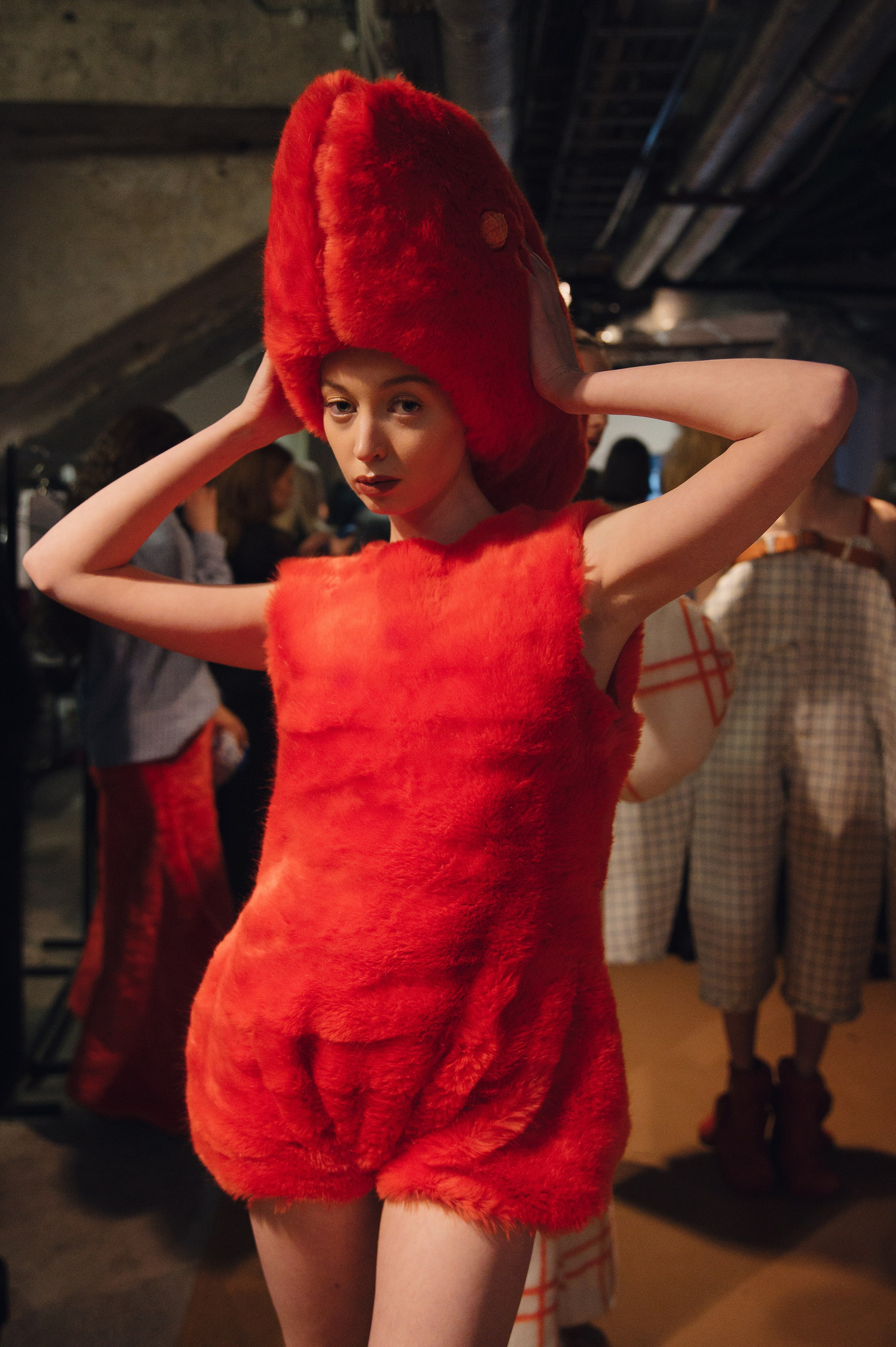 Бекстейдж показа «Новые Имена» собака.ru|ДЛТ. Портретный и репортажный фотограф в Санкт-Петербурге