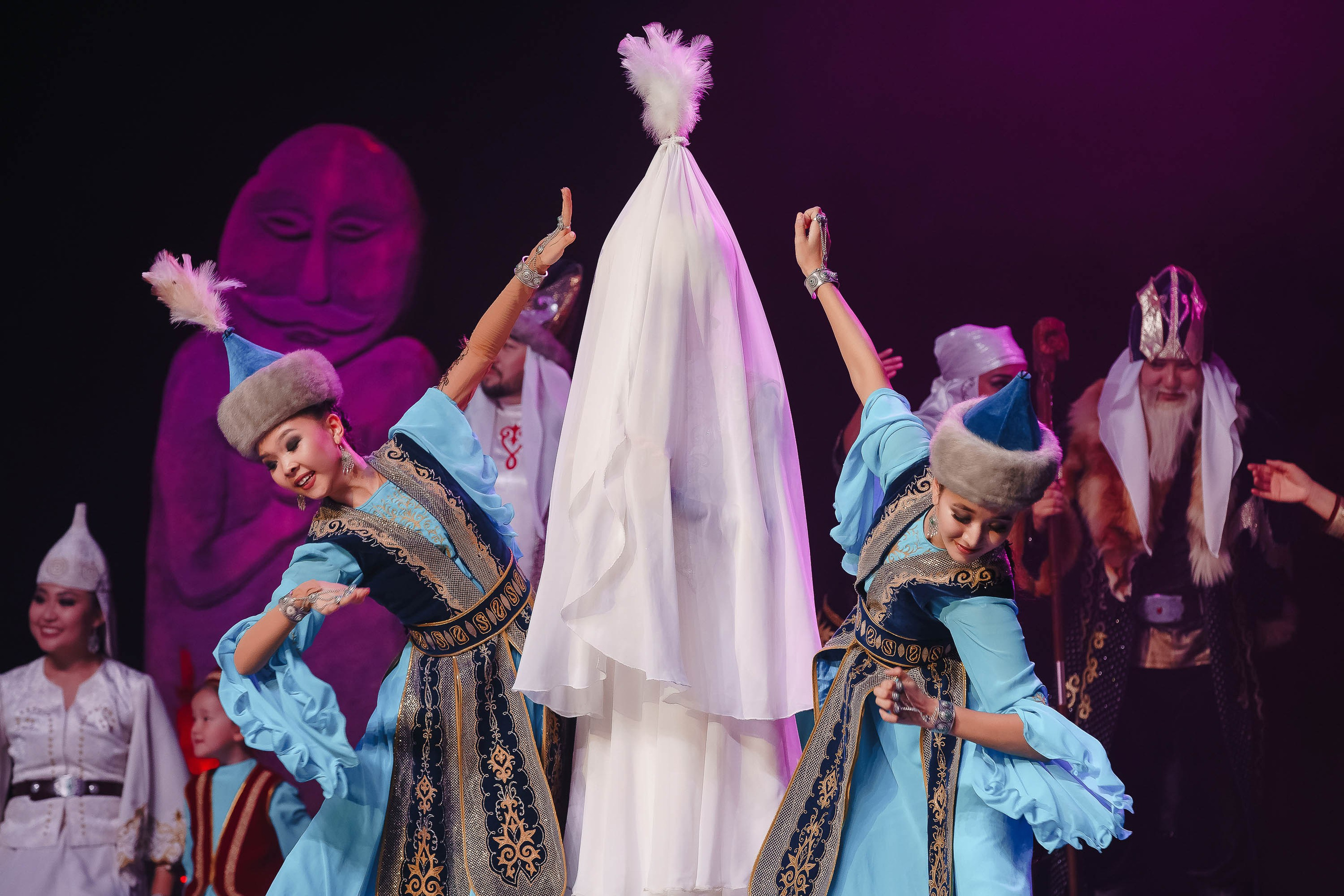 Спектакль театра танца «Наз» Туйгындар. Главная
