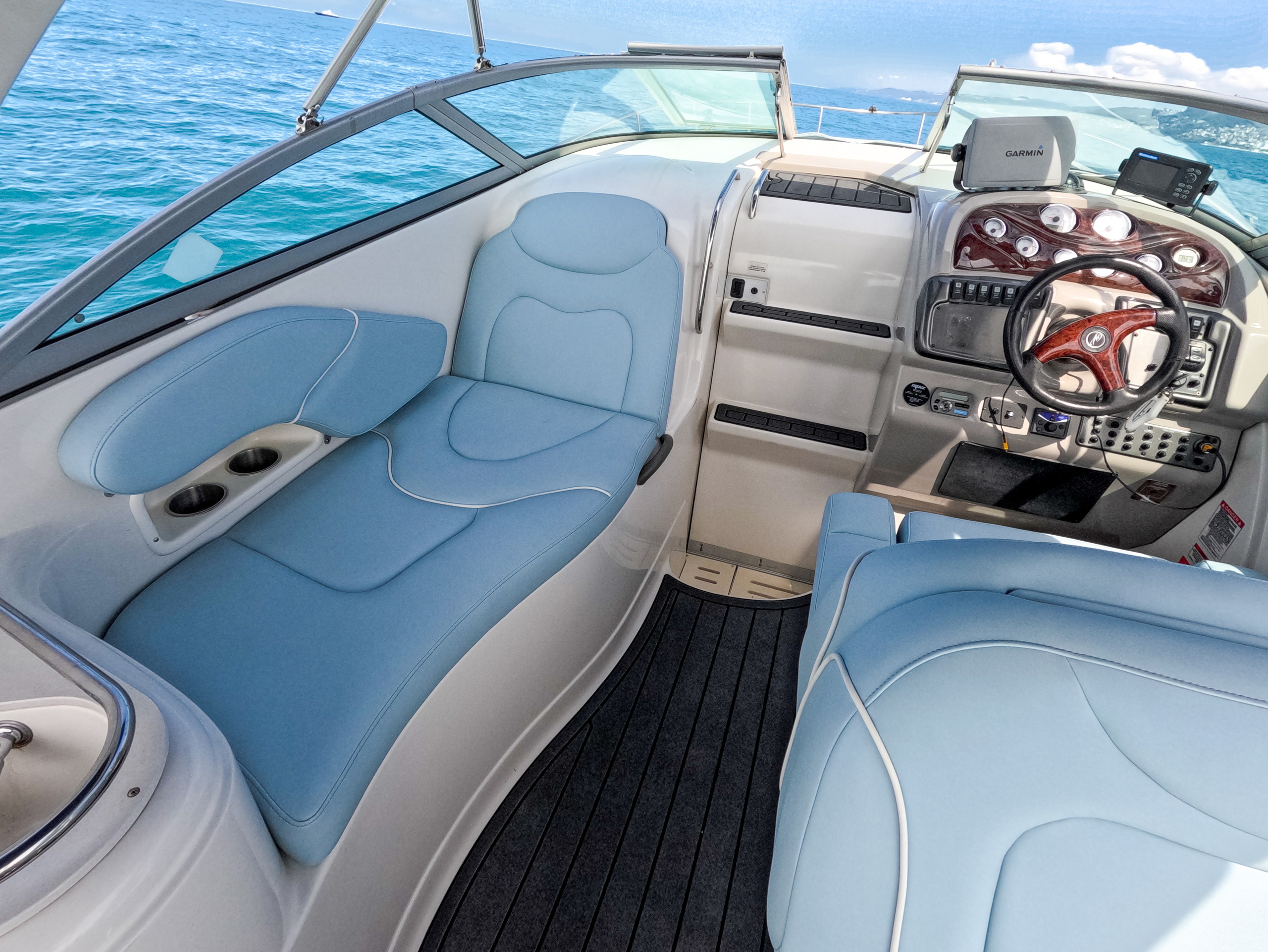 Катер Грейс Аренда Яхты в Сочи Яхтанаморе YACHTANAMORE