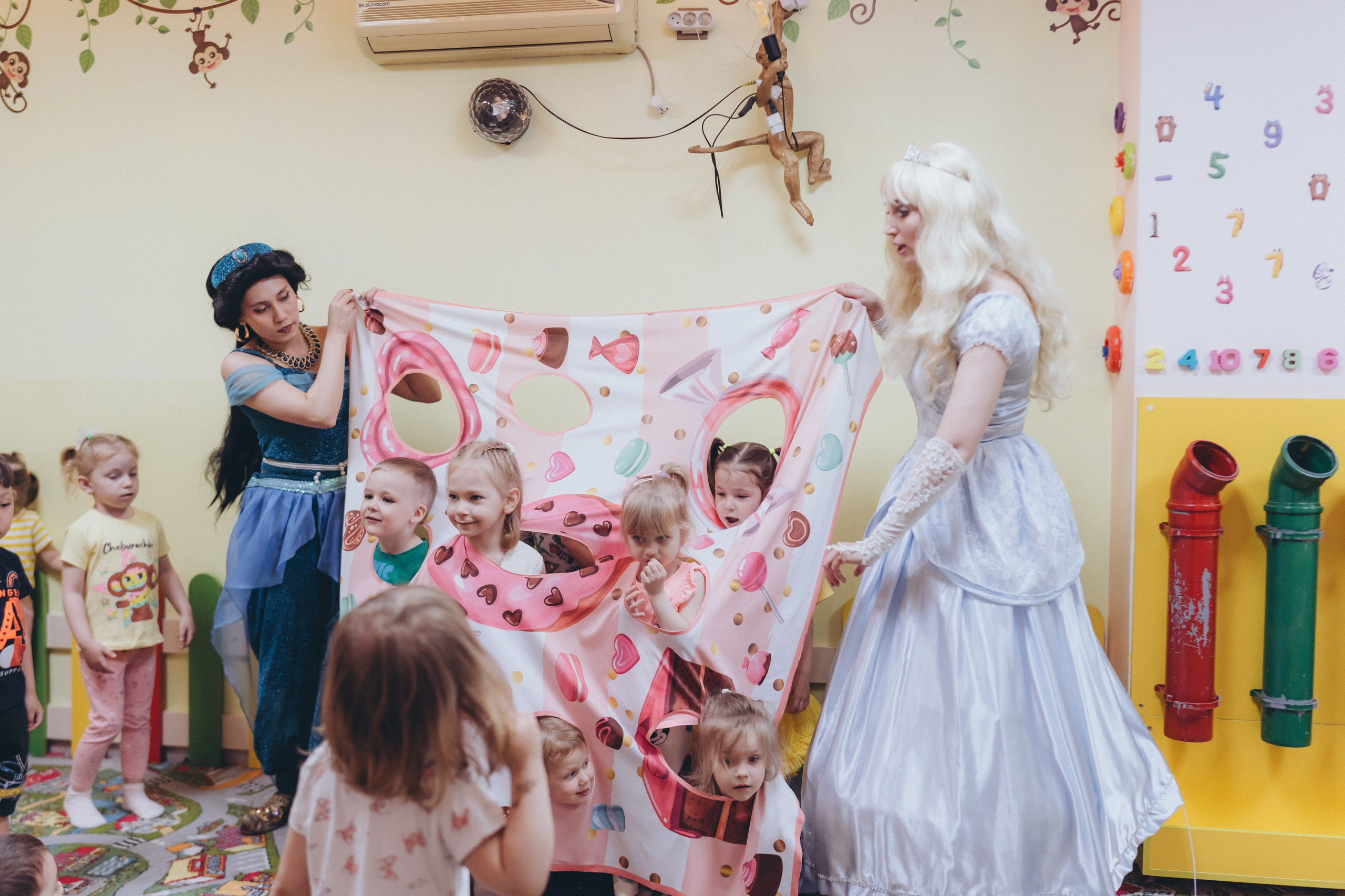 День рождения Алисы (садик). Крис Богомазова