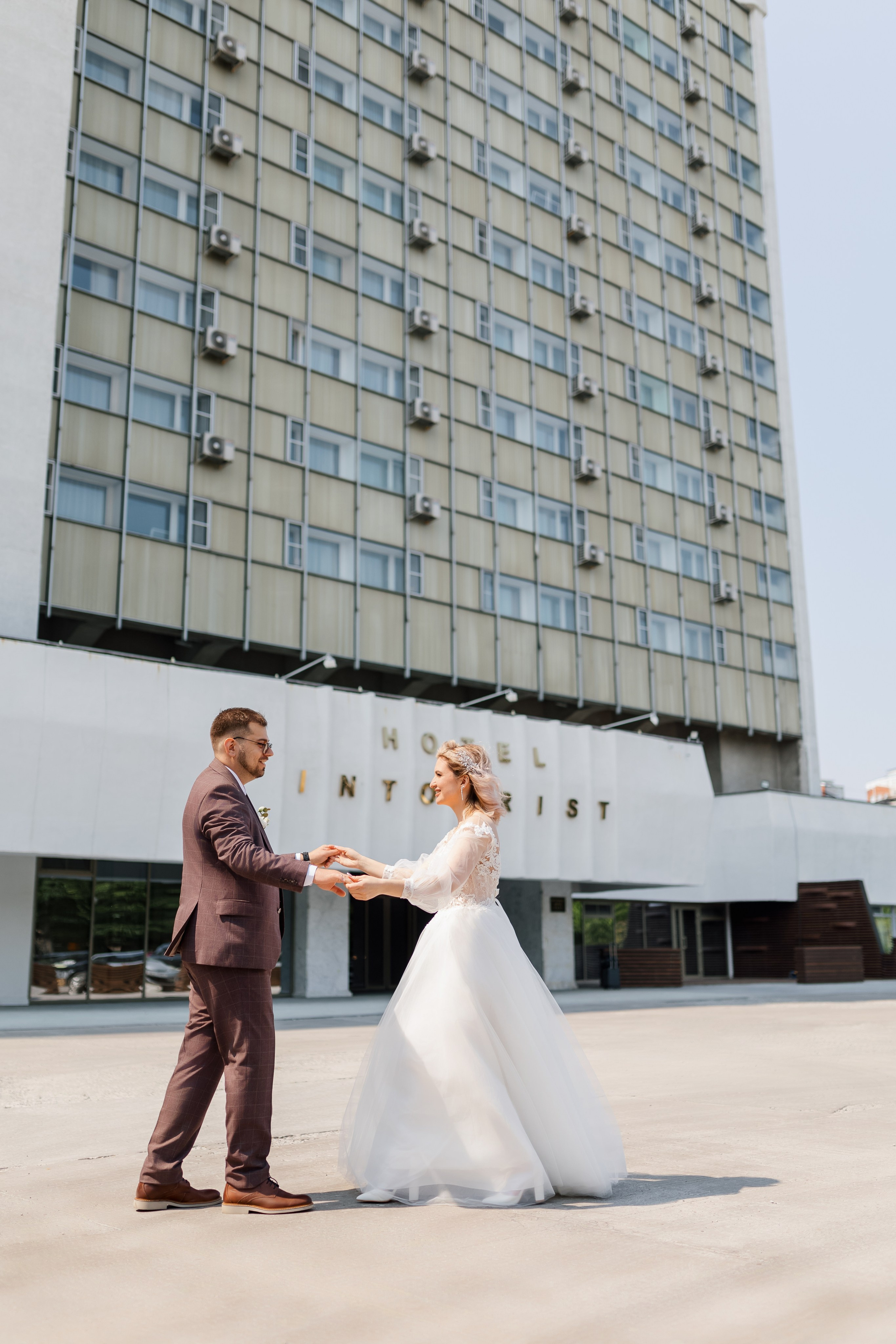 Максим и Юля. Дом офицеров. Свадебный фотограф в Хабаровске