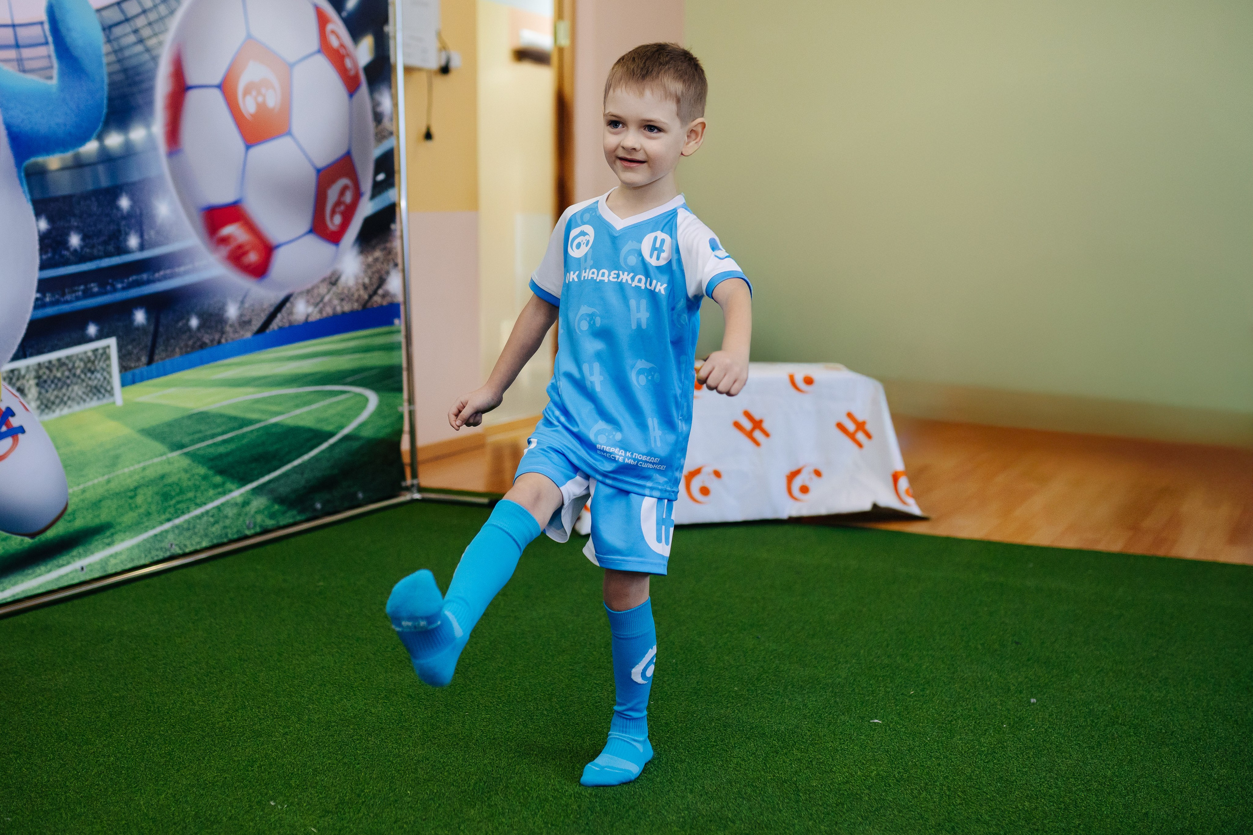 Фотосессия с кубком в детских садах г. Магнитогорска. Денис Прохоров Фотограф в г. Магнитогорск