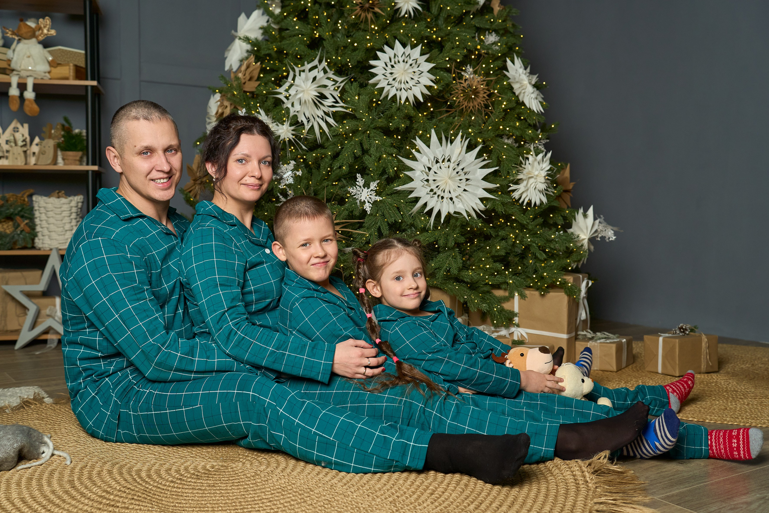 Новогодние студийные. Репортажный и портретный фотограф в Томске Ларионов Артём