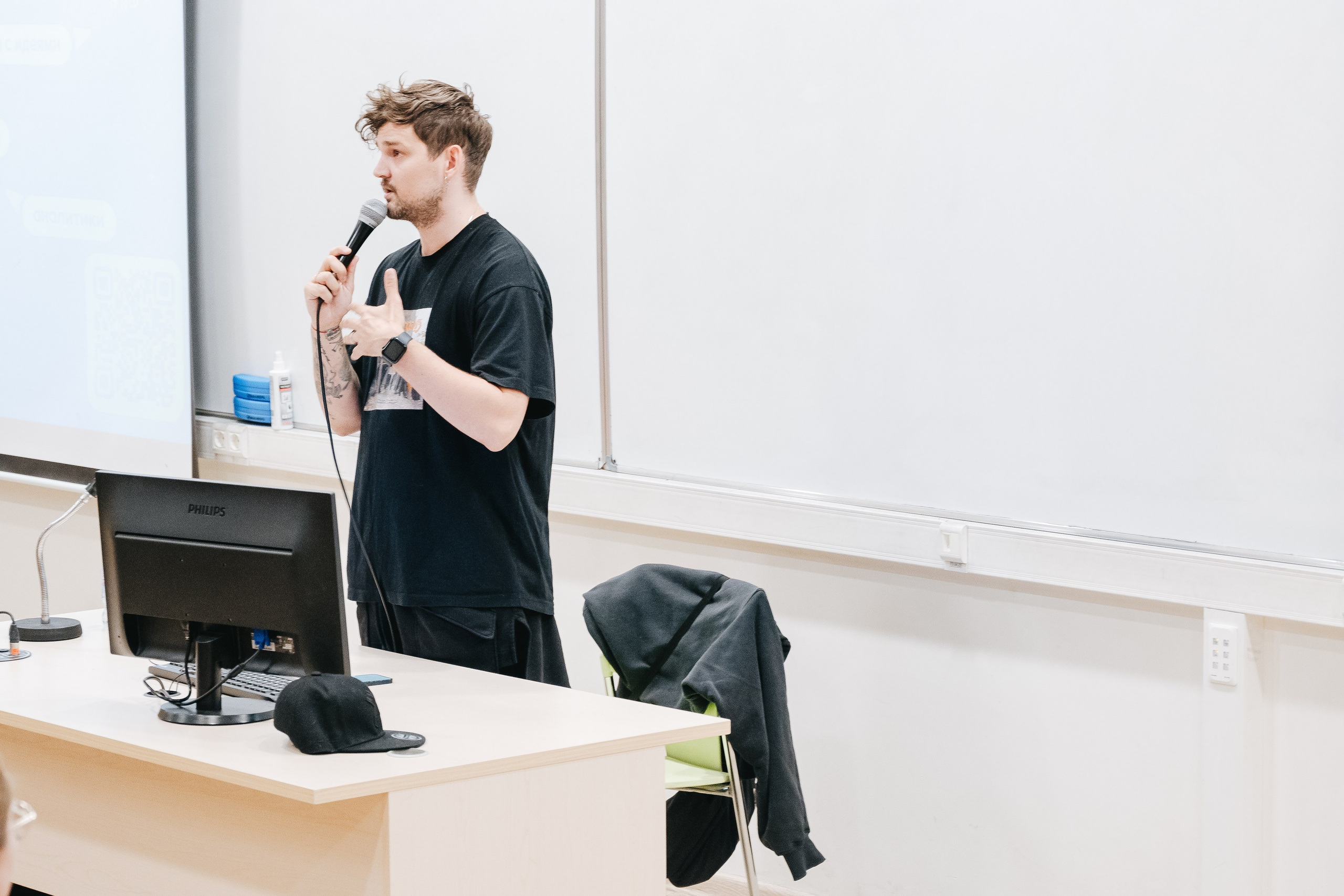 Встреча с Олегом Титовым, креативным продюсером Medium Quality. Даниил Сергеев: репортажный фотограф