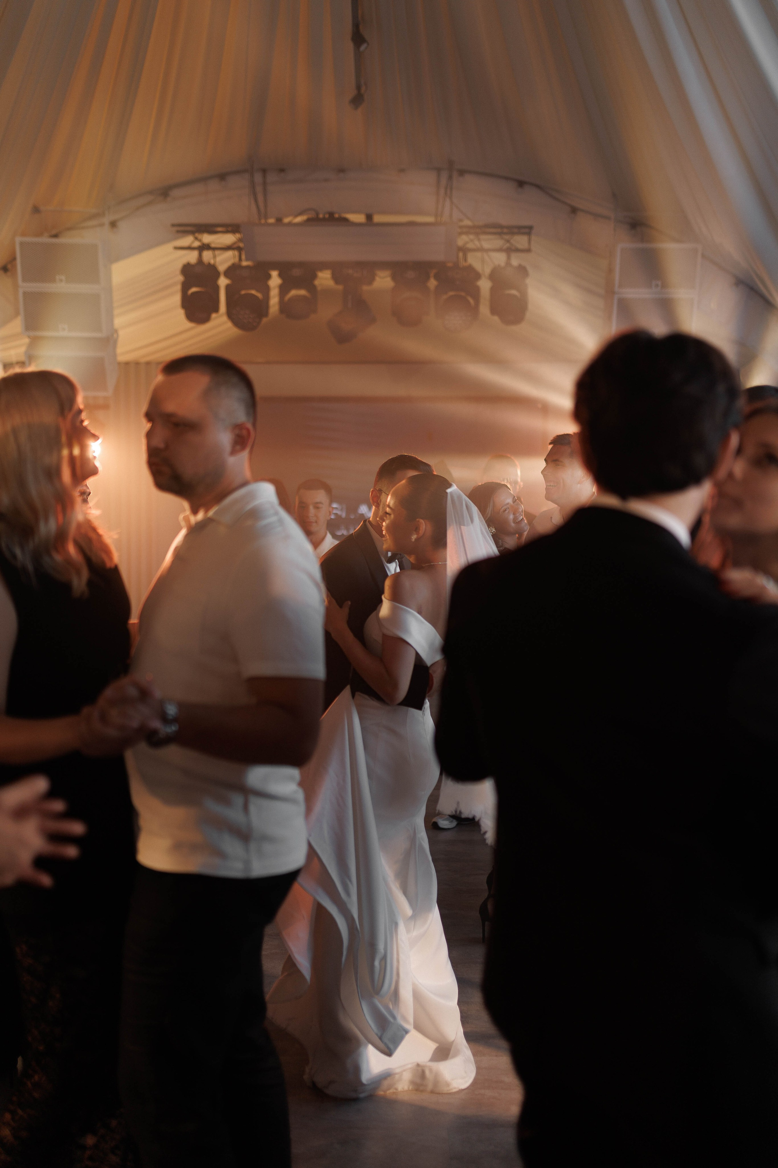 …. Свадебный фотограф в Санкт-Петербурге Александра Чукавина